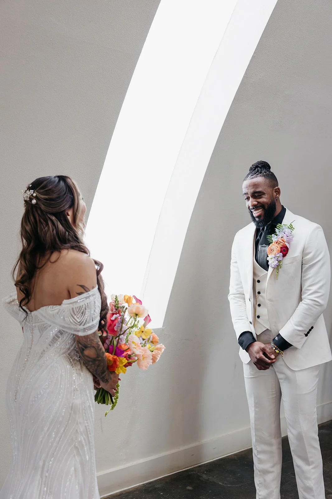 Christina + Vernon - Sneak Peeks-31_websize.jpg