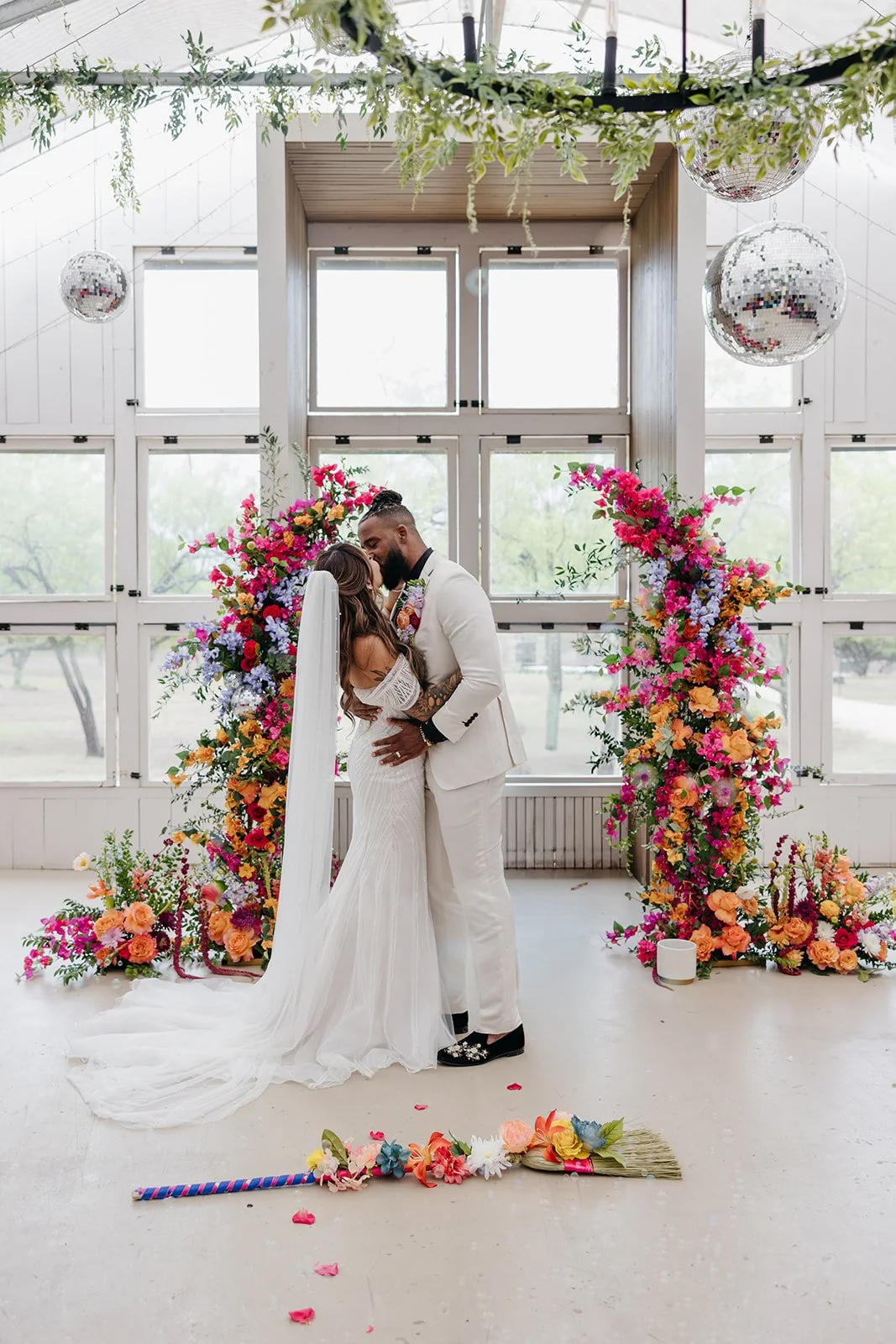 EarthToMadison_CaminoRealRanch_AustinTX_WeddingPhotography-_Christina&Vernon-5_websize.jpg
