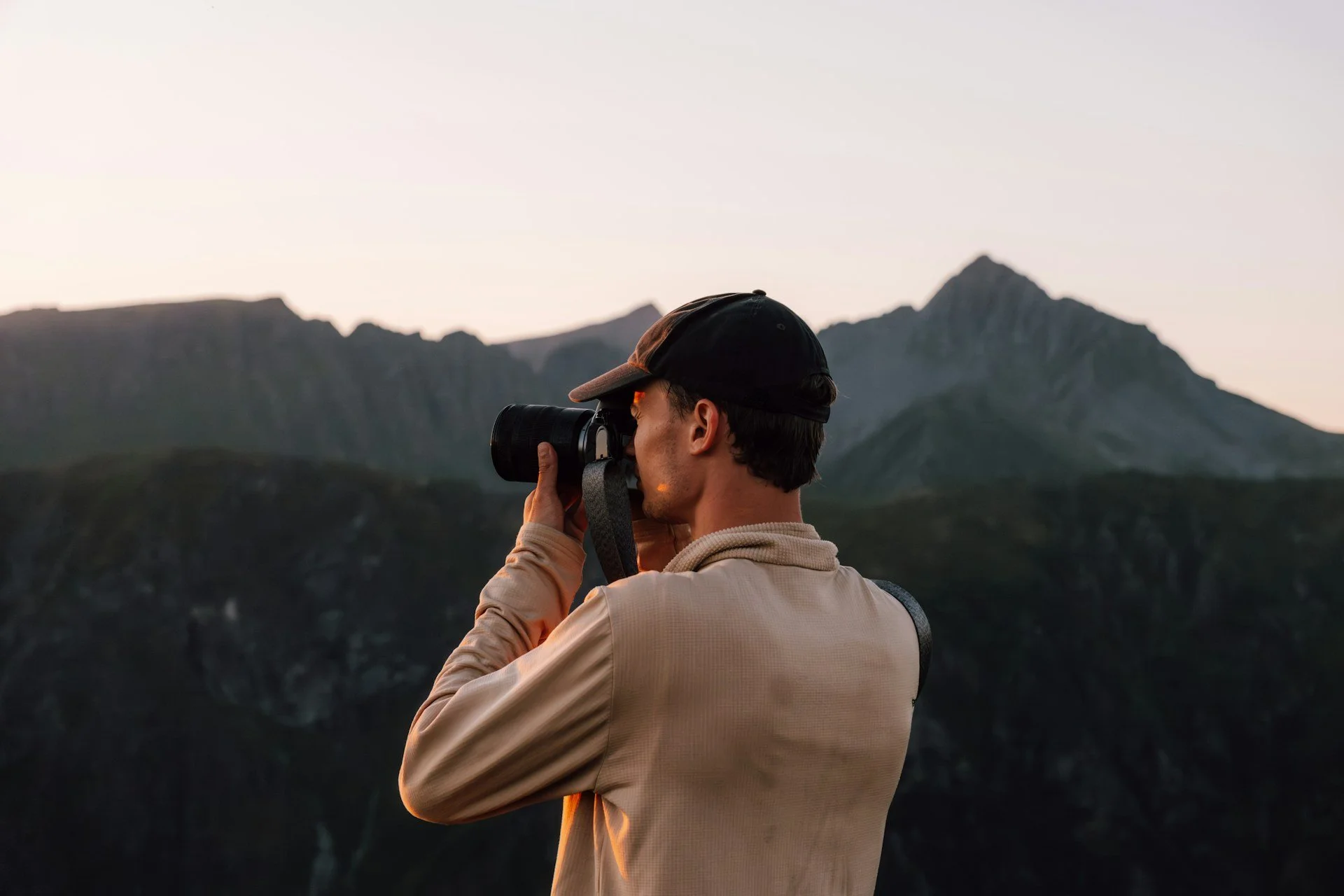 Capturing Brand Gravity with Outdoor Commercial Cinematography