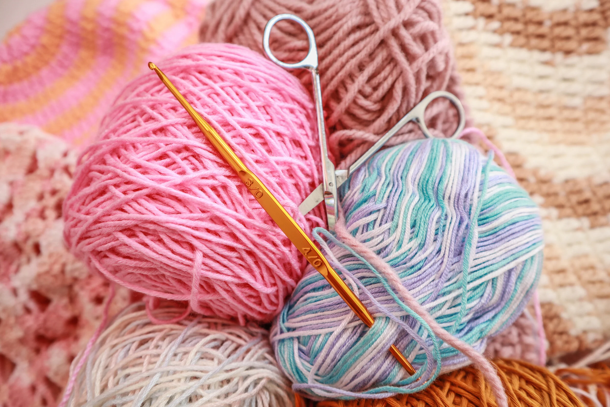 crochet-AdobeStock_292328752.jpeg