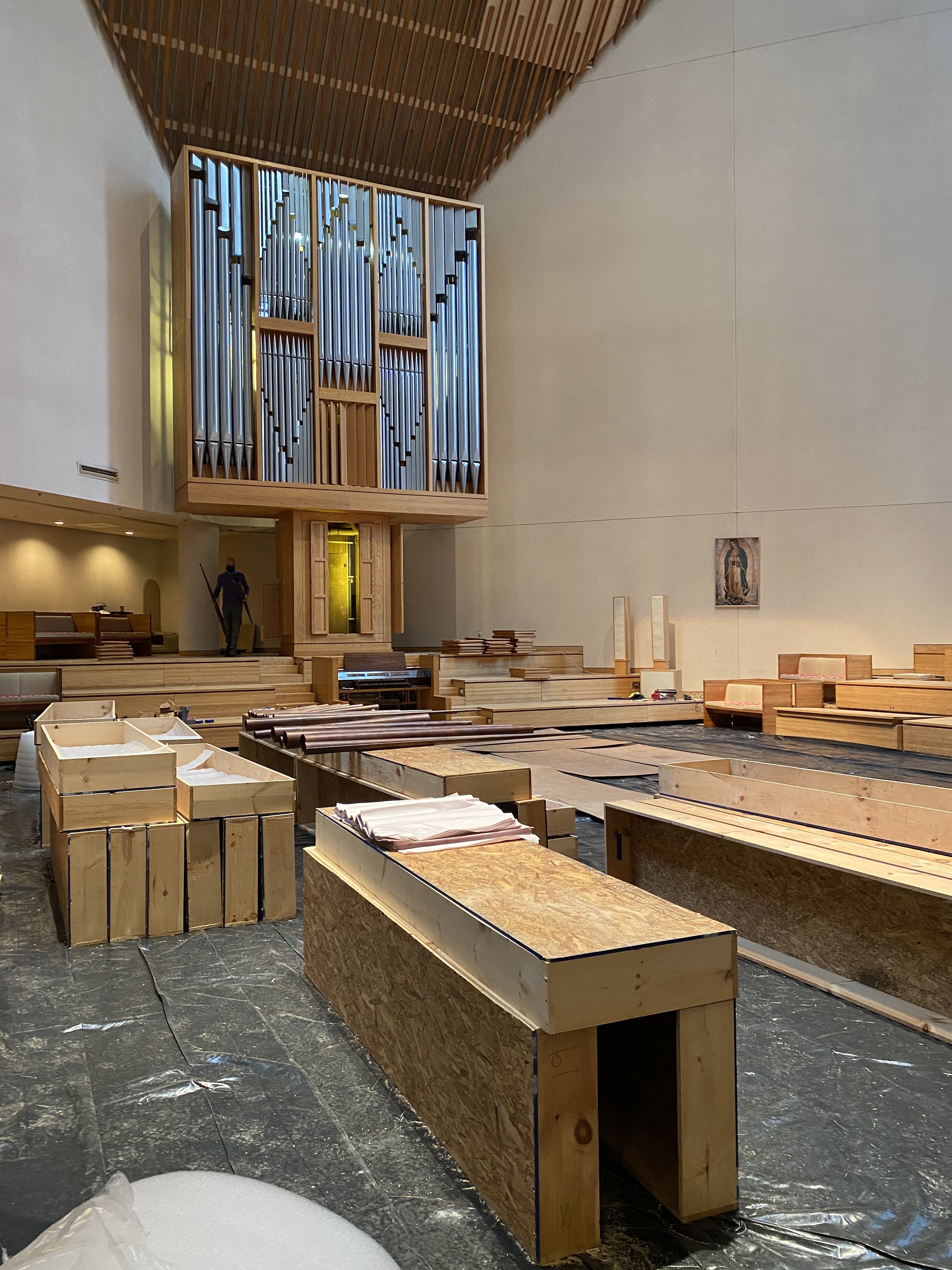   REMOVAL    January 2021   To prevent further damage following the water main break, Saint Peter’s Sanctuary Organ was disassembled and removed. Crates were built on site to fit and organize the exact pieces of the organ and prepare them for transpo