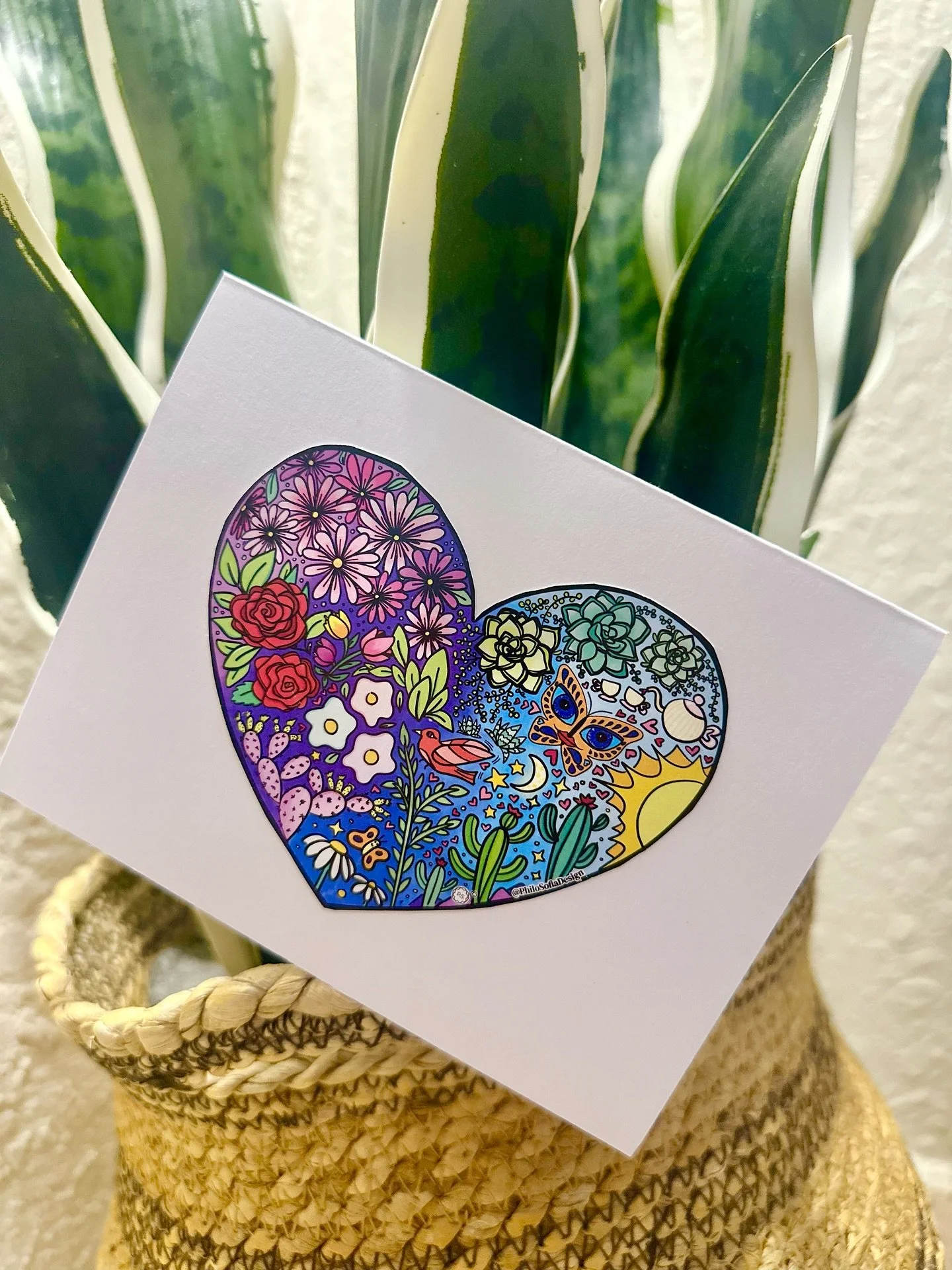 The Desert Heart &hearts;️ Card with gold trim envelope and blank interior is perfect for a thoughtful message to that special someone 💕 Get yours at #dilunasaturdays this weekend @dilunacandlestore 

#stationery #tucson #desertvibes