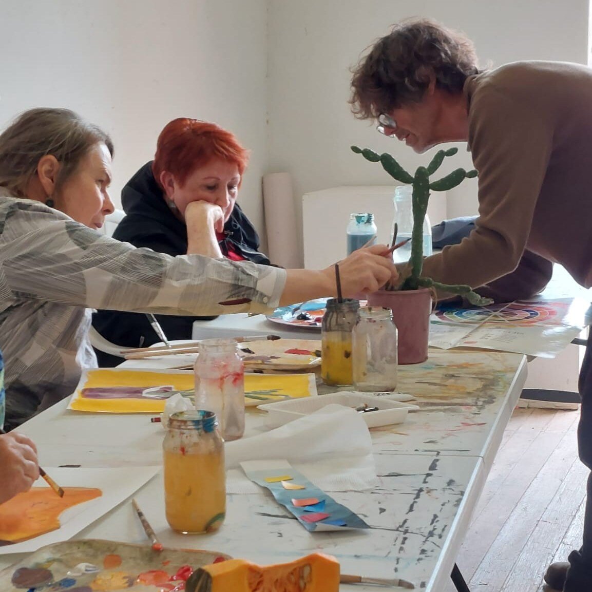 Last week the Saddlery was awash with colour when BHAE Artist in Residence David Collins hosted a workshop; exploring how to mix paints and combine colours for creative effect. 

#artistinresidence #artworkshop #brokenhill