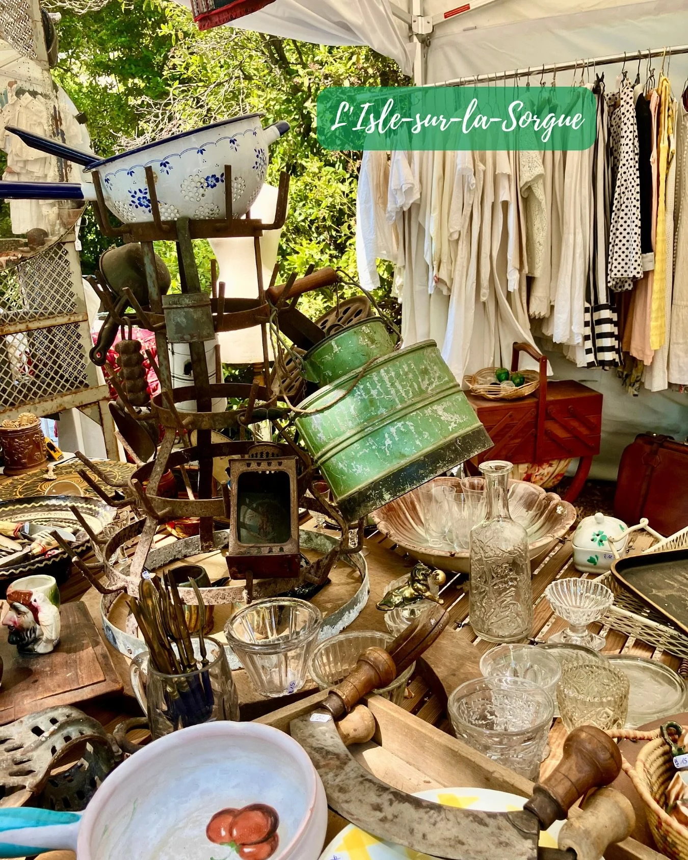 This is what temptation looks like in Provence!!!!

What on the table captures your attention??