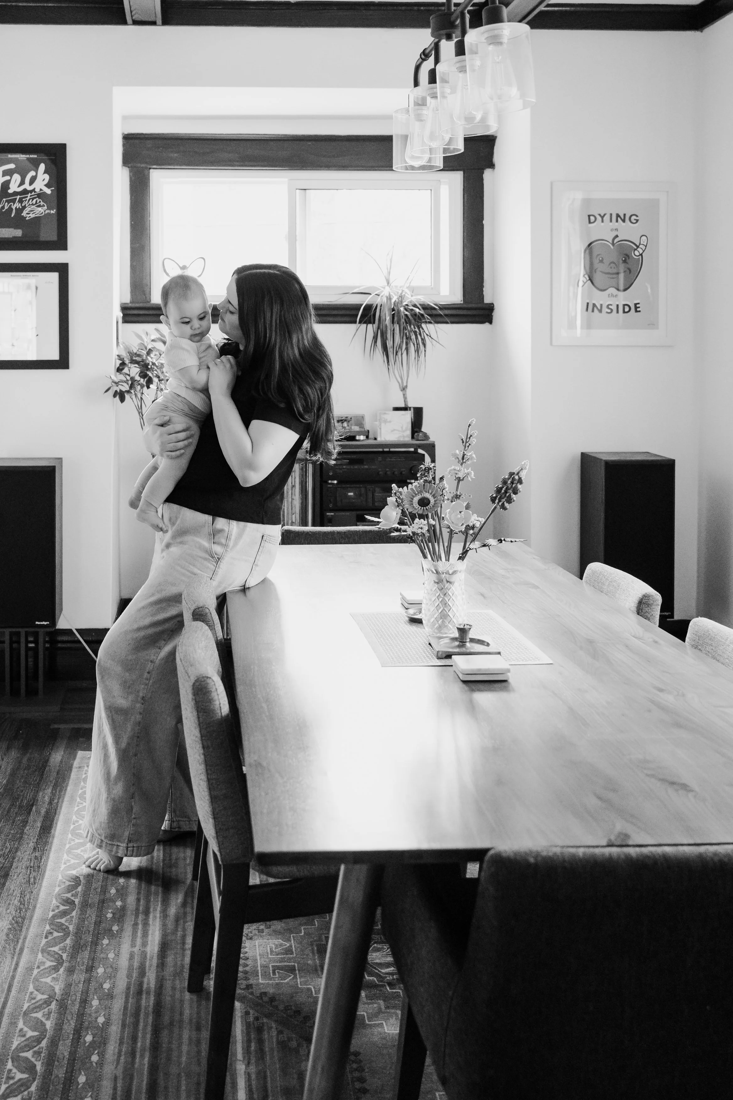 matko-photo-family-photography-kirsten-gemma-home-session-3-24-2026-bw-7.jpg
