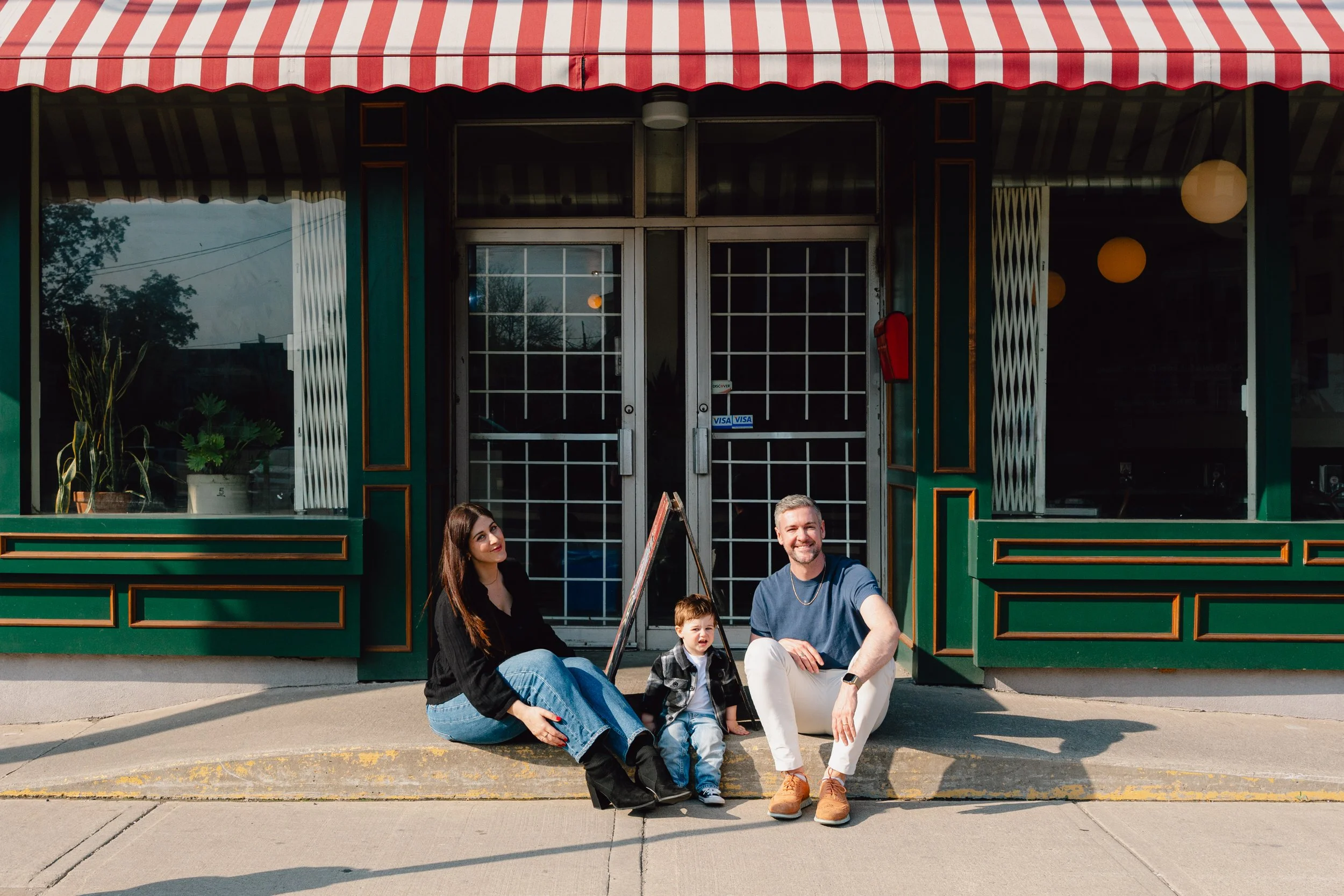 matko-photo-family-photography-Jess-Cam-Fam-pizza-5-7-2025-21.jpg