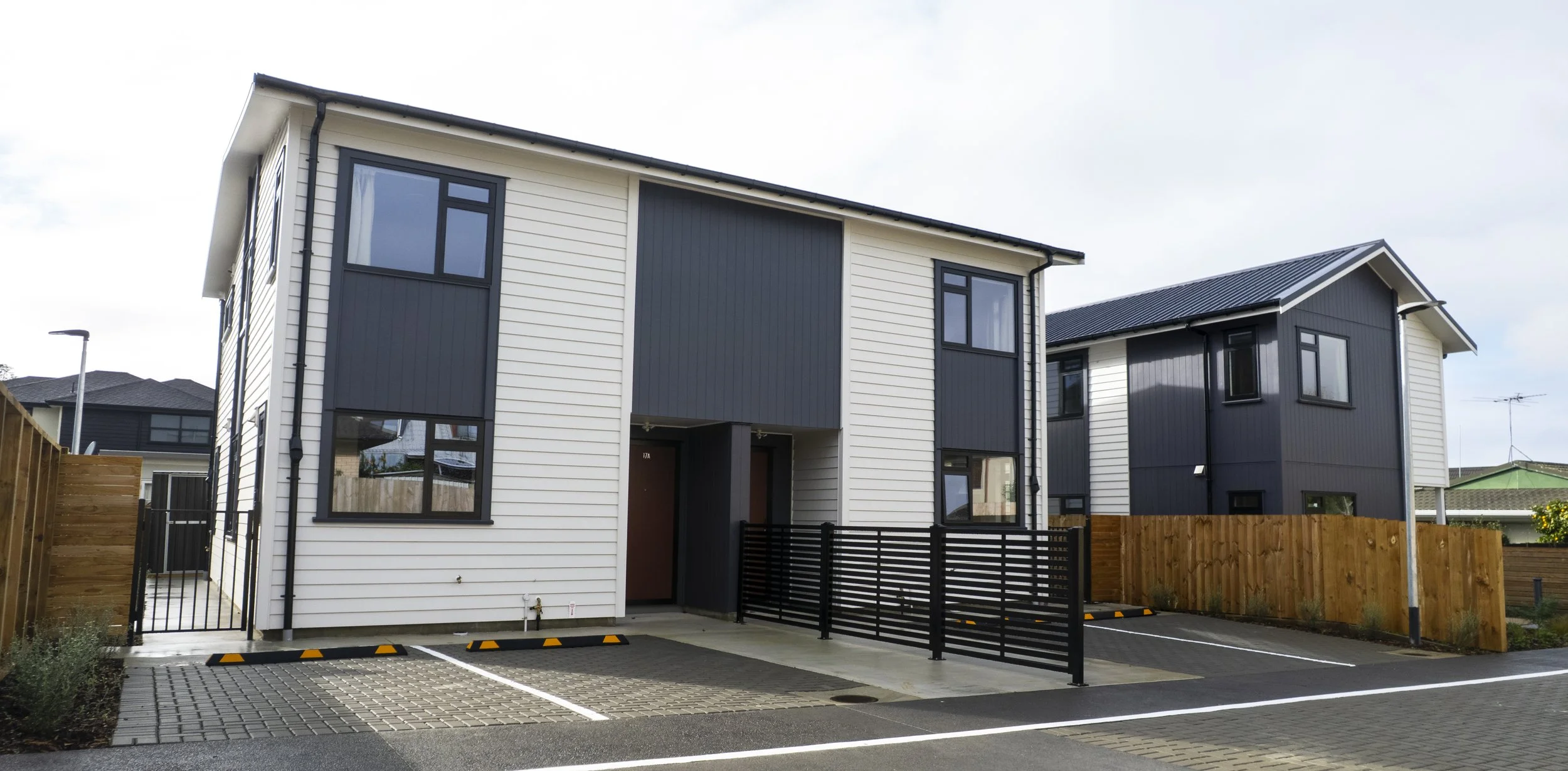 Signature Construction modern housing delivery specialists