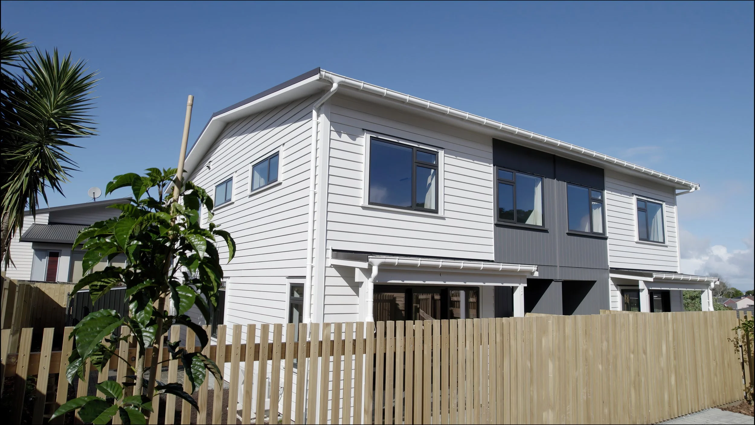 Signature Construction expert builder for sustainable and innovation-focused housing projects