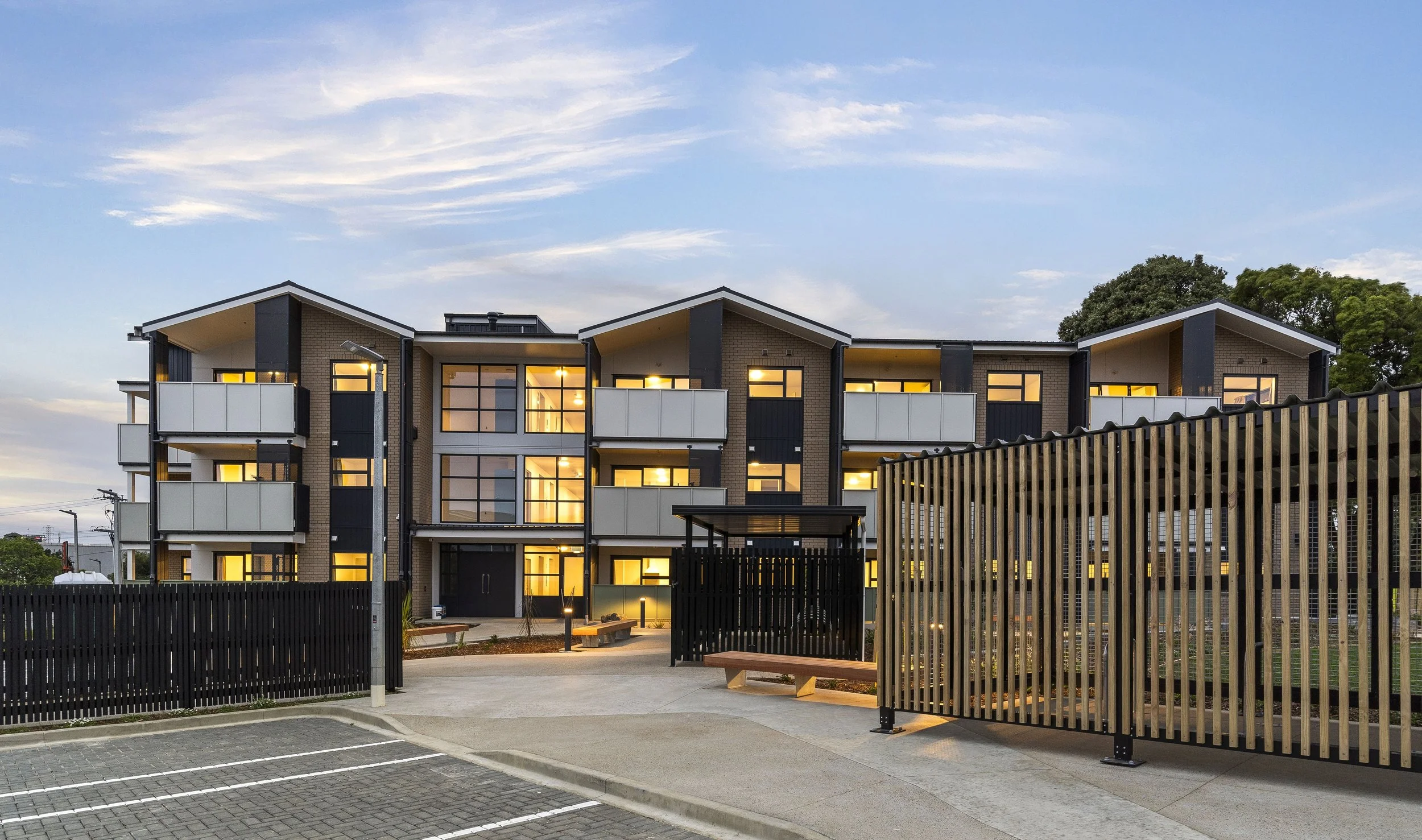 High-standard exterior construction in modern medium-density housing