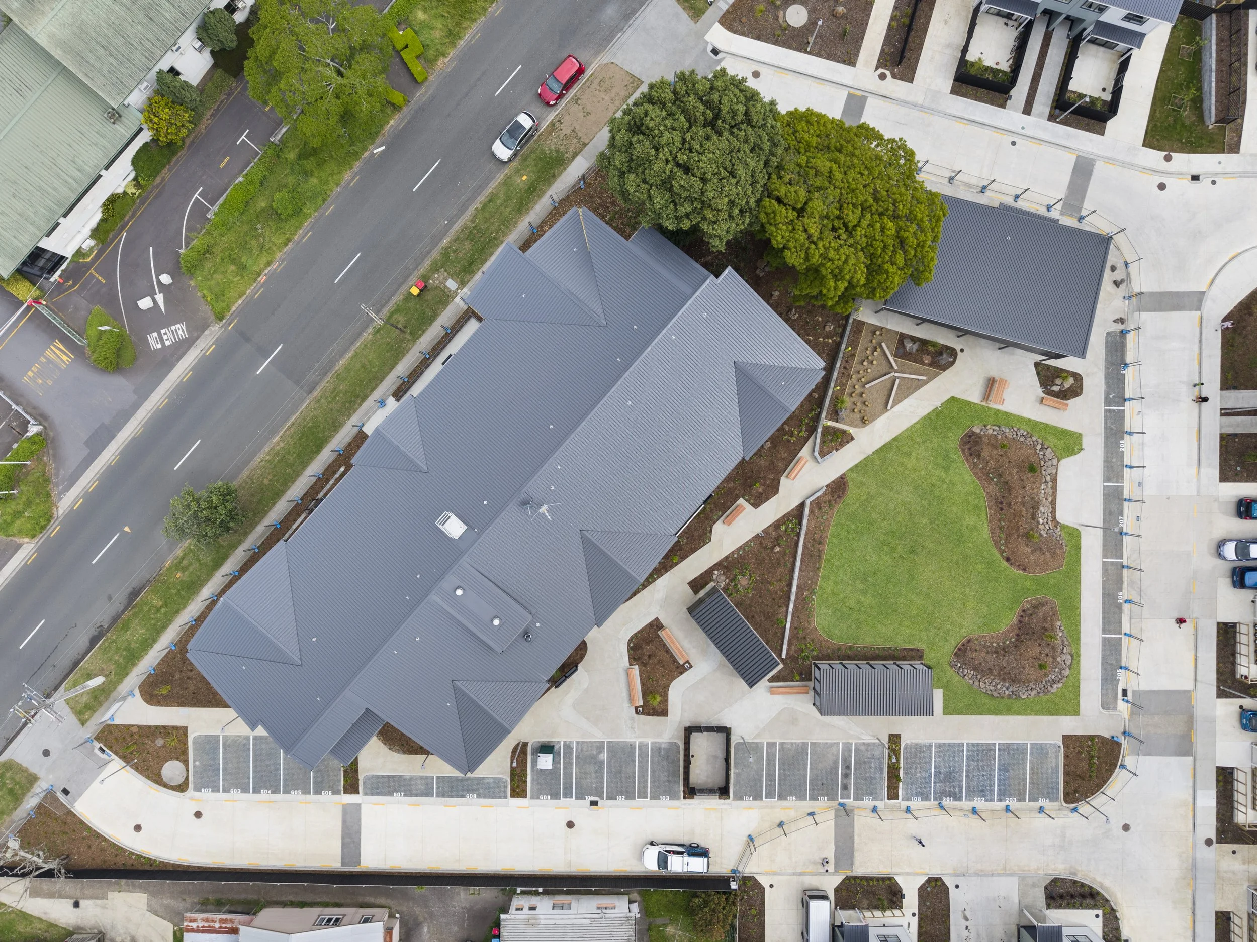 Signature Construction experienced housing development builder