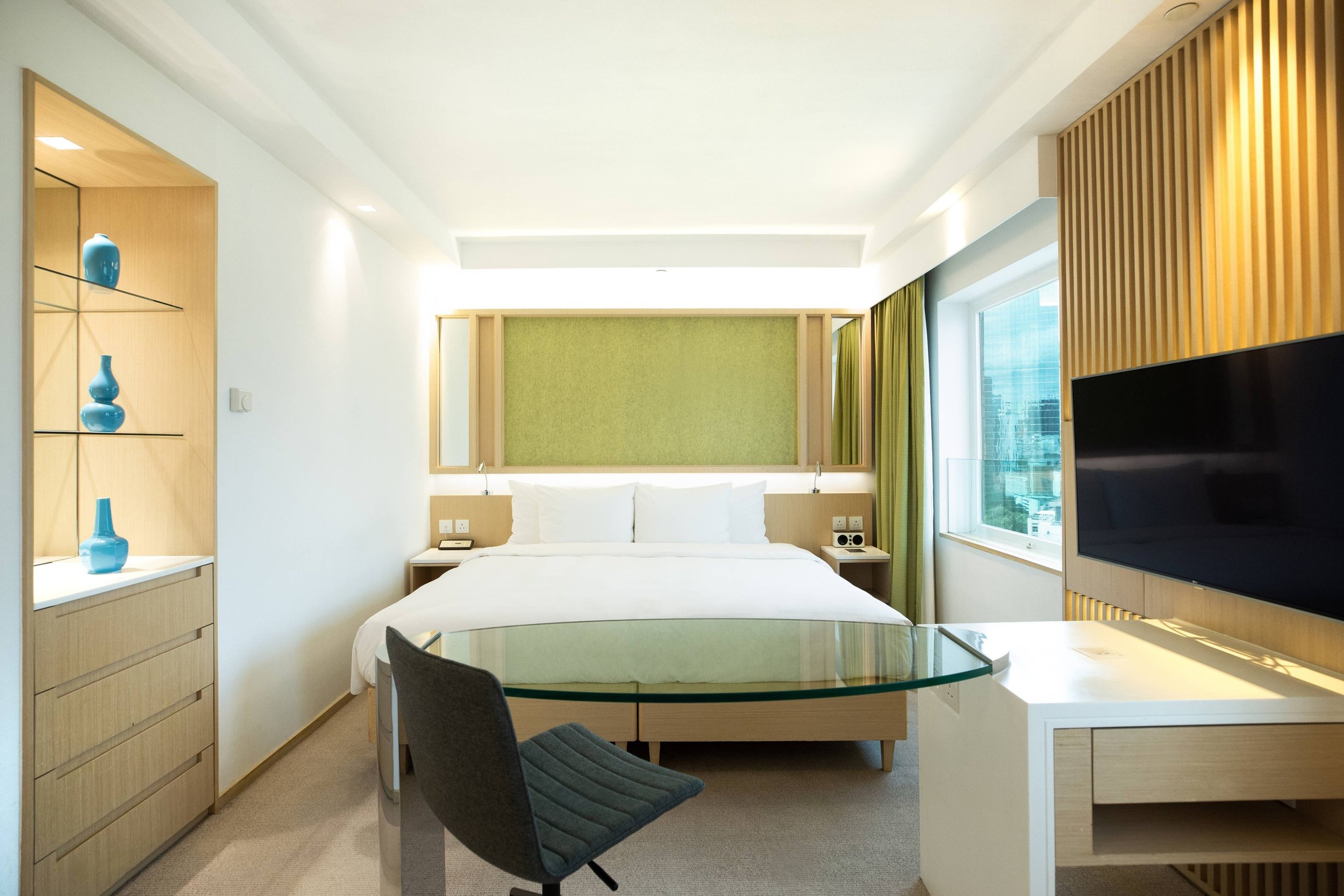 20f3d80aa3553e5d2d6645ce0a486f99-eaton-hk.jpg