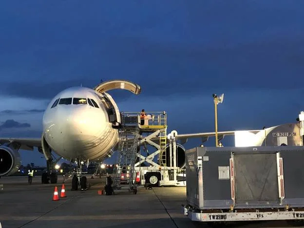 AIR CARGO.jpg