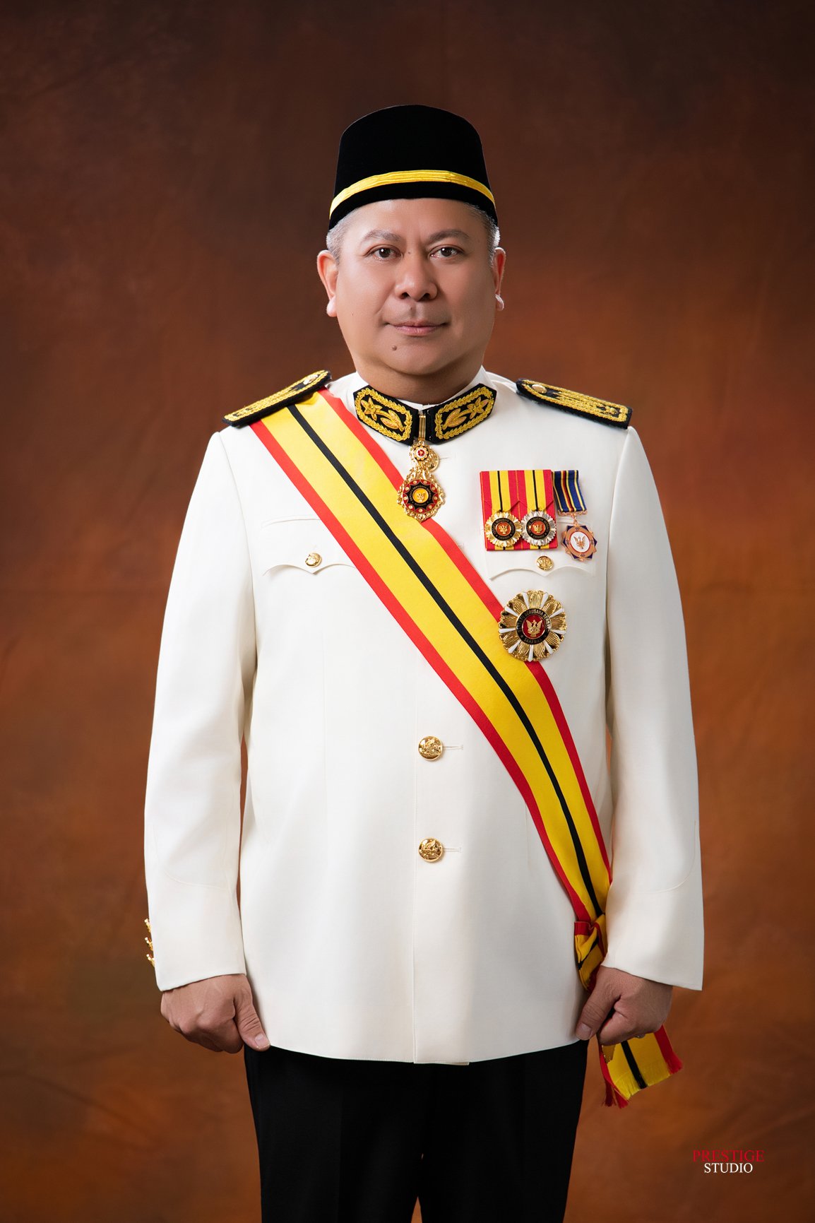 Official Portrait Photography - Prestige Studio