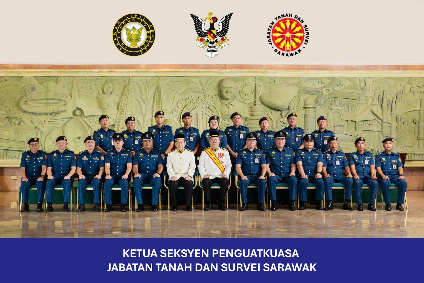 Large Group Official Portraits for Corporations and Departments