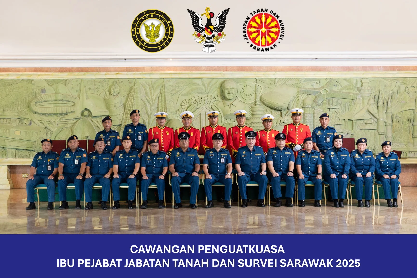 Large Group Official Portraits for Corporations and Departments