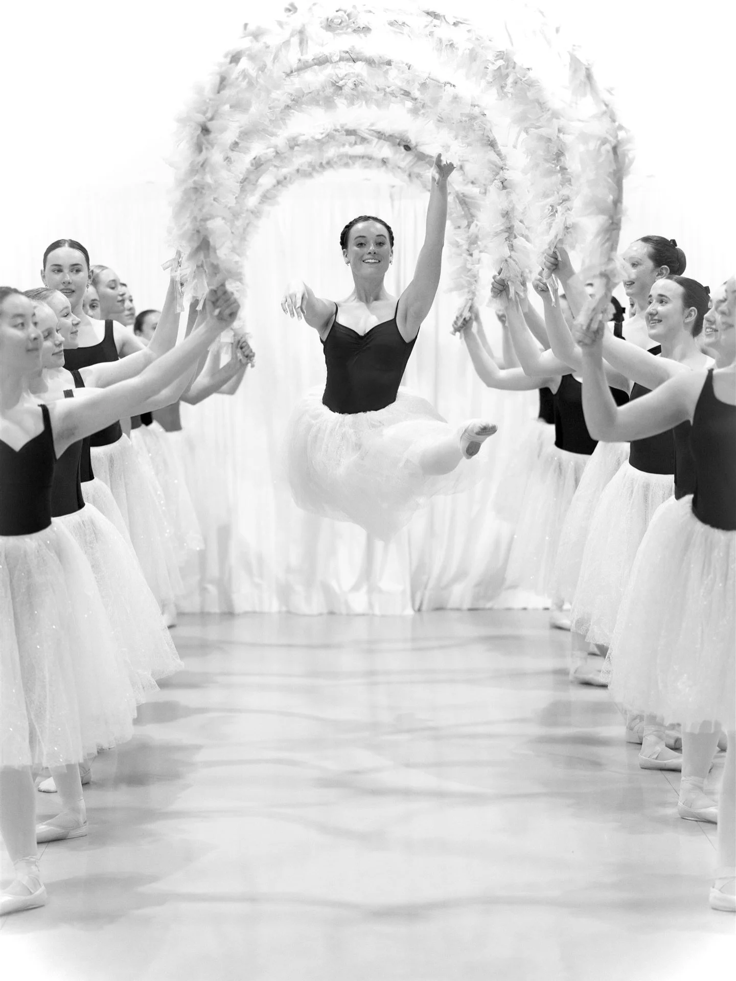 💐 GARLAND DANCE 💐

Little throwback to studio rehearsal time at @geelongballetcentre for their production of Sleeping Beauty 

Shot on the Canon EOS R5 Mark II using nothing but the ambient ballet studio lighting &mdash; no added lights, just the a
