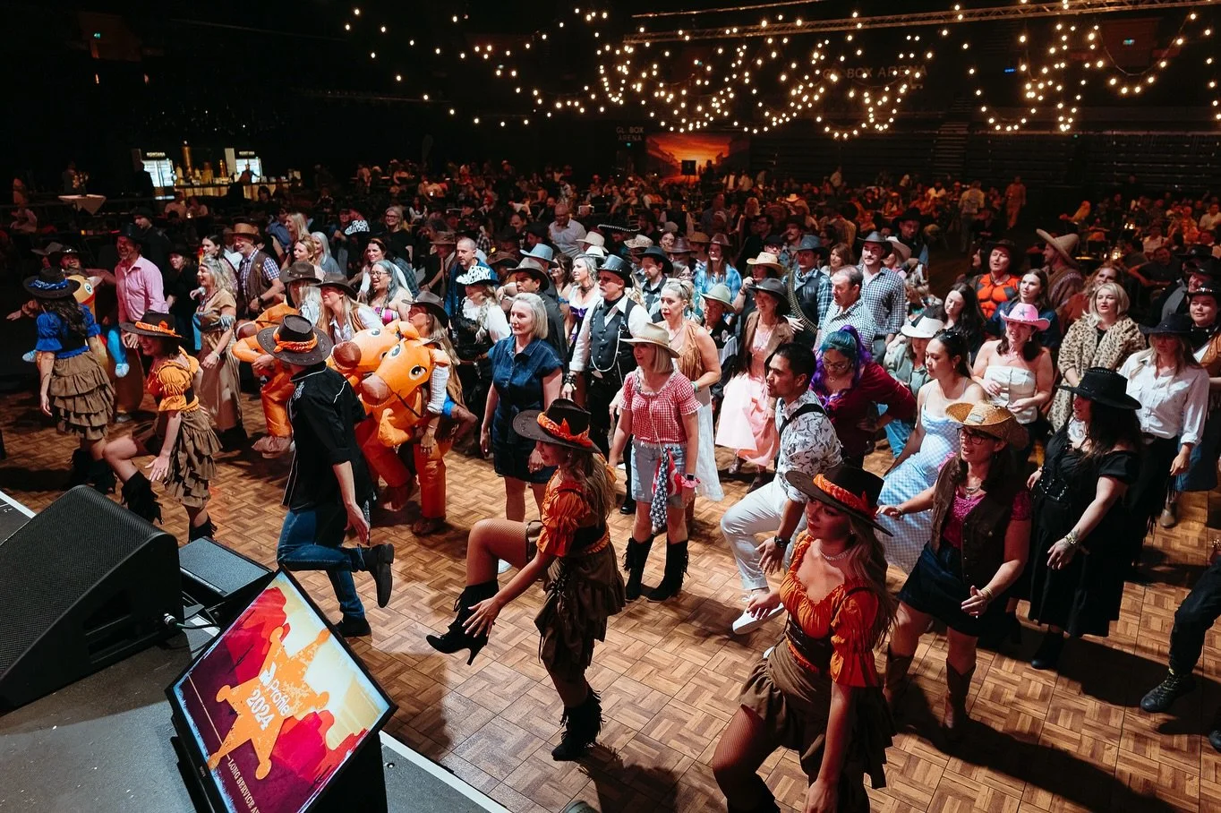 Boots, hats & line dancing!π€ π Ya’ll know how to kick up dustππΊ