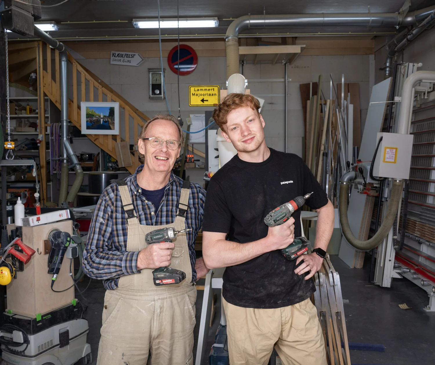 Jurie en Jens Beugelaar van Beugelaar Interieurbouw in hun werkplaats in Almere