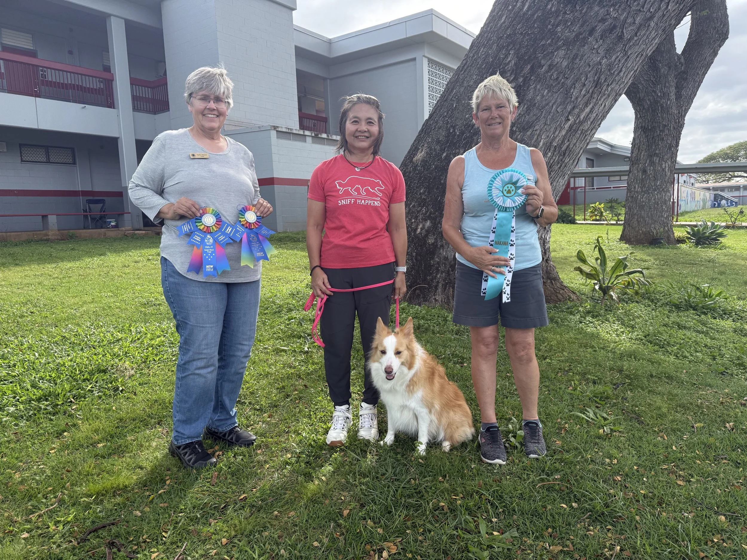 Judge Kathy Moore, Tomo, Miki & Judge Penny Scott-Fox (Scentwork titles & Handler Achievement Award)