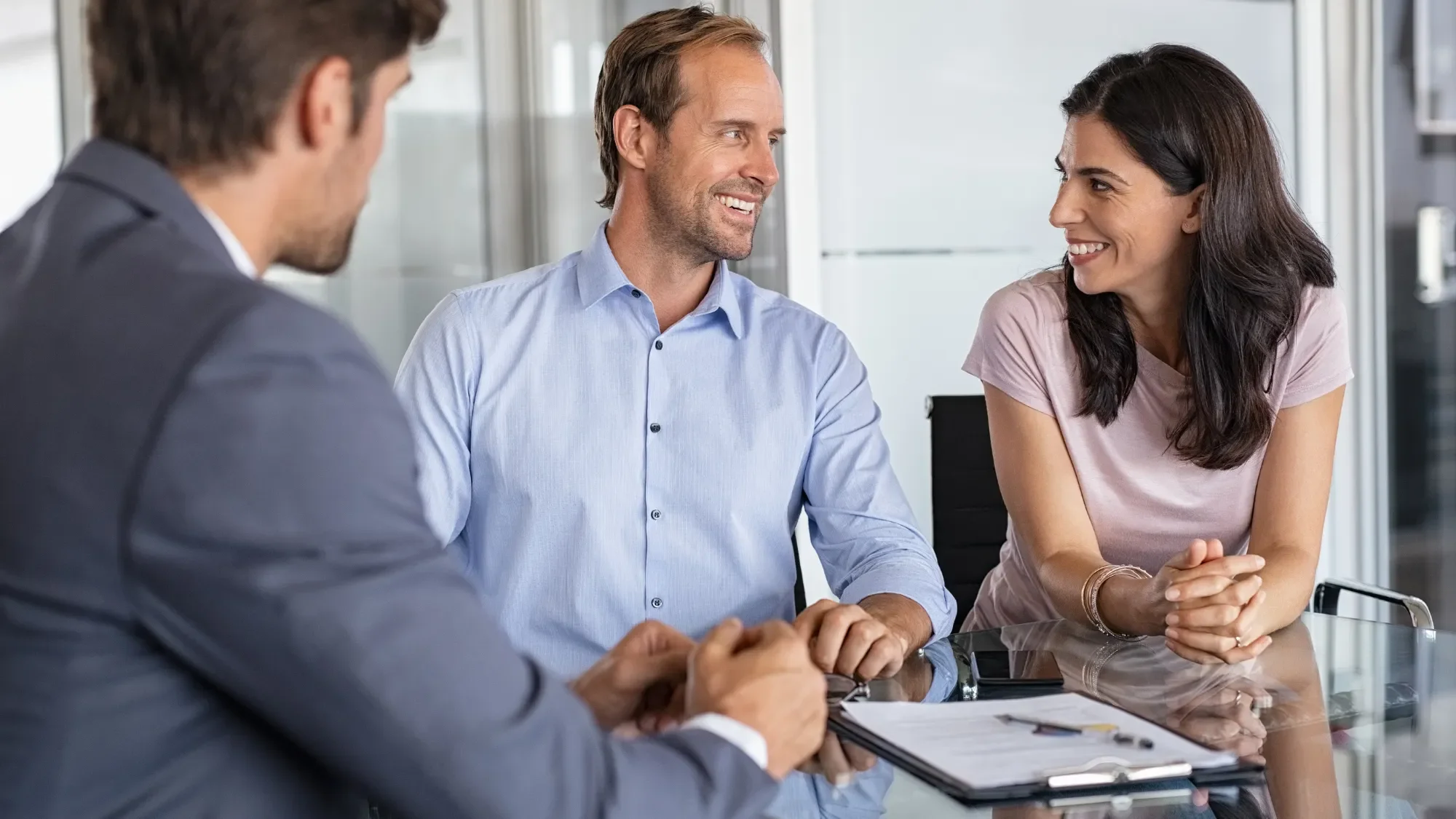 Why Local Knowledge Matters When Choosing a Mortgage Broker