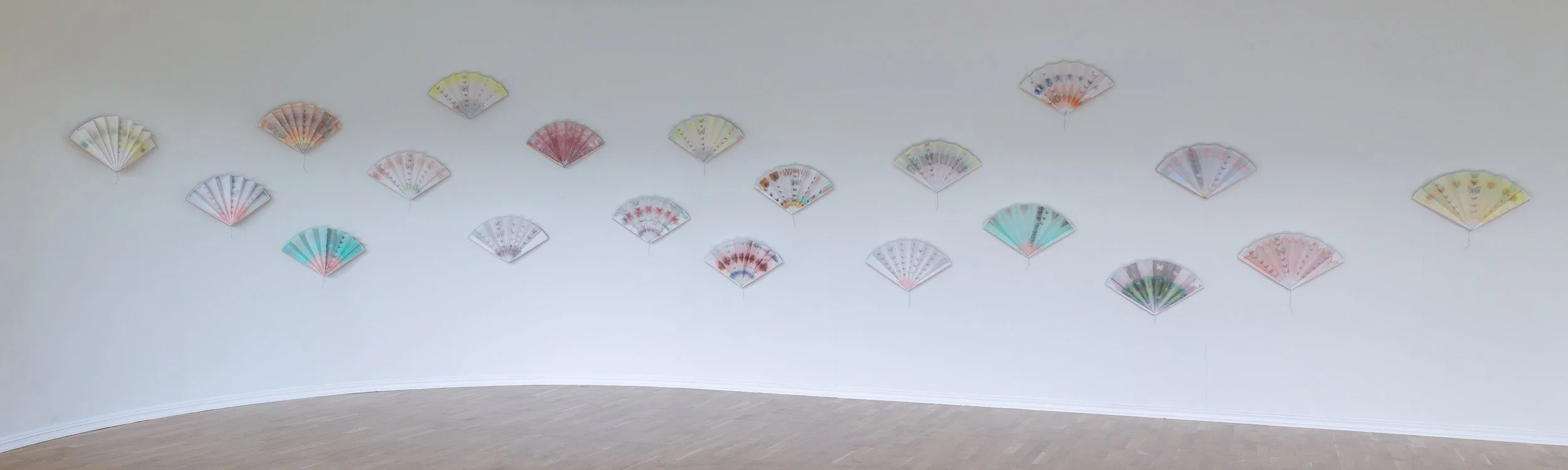Fragile Installation view Galleri Hans 2026. Photo: Lili Zaneta