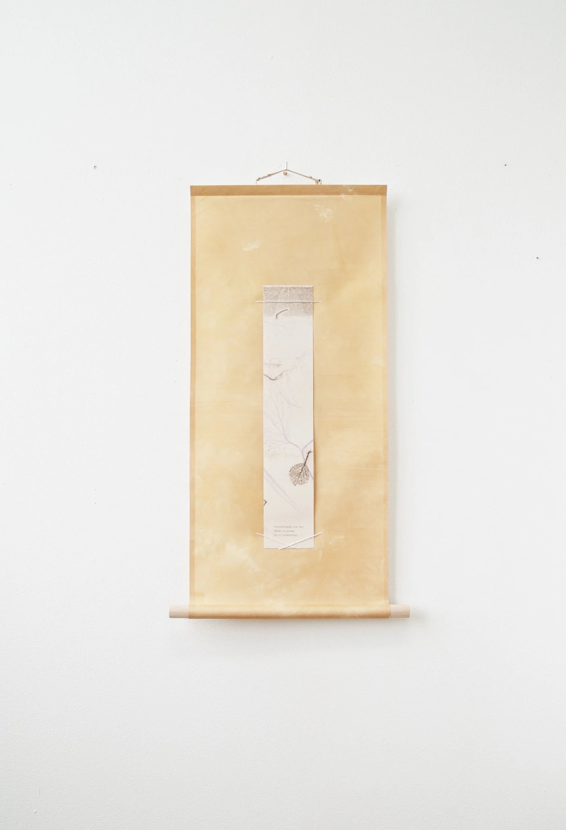 haiku Moritake
Hengende rull m/ boktrykk, monotrykk
