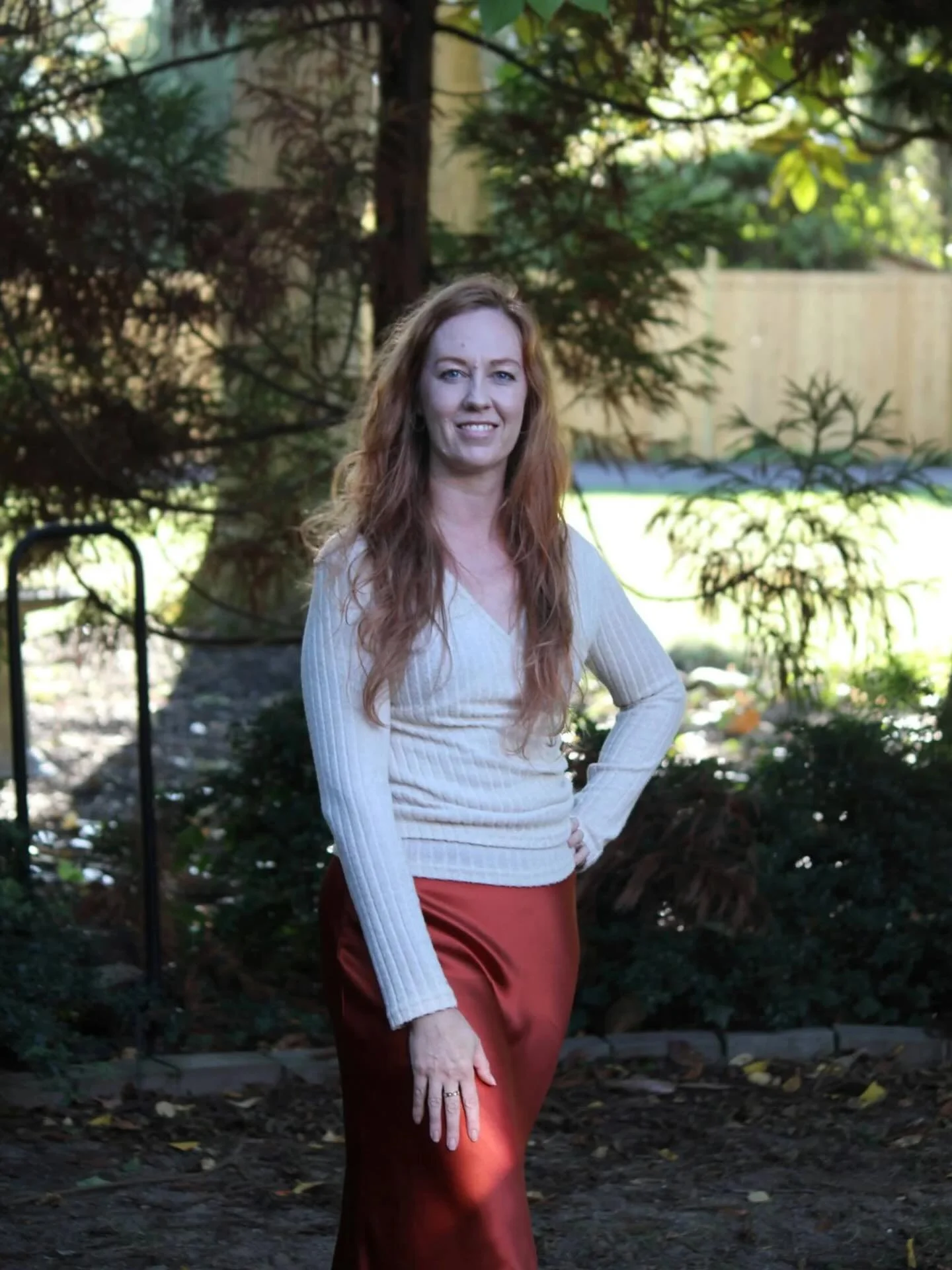 Introducing Lauren MA, LAC 🧡

Lauren&rsquo;s undergraduate degree in Fine Arts and background in bodywork with special
populations informs her creative and holistic approach, helping clients integrate all aspects of self and move towards wholeness a