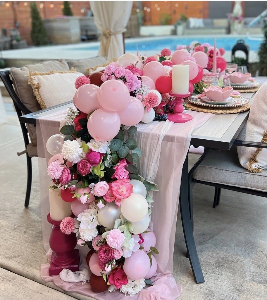 Valentine Balloon Table.jpeg