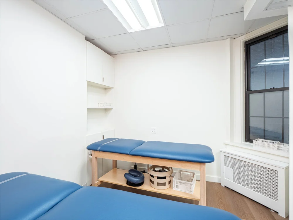 901 Lexington Ave 1B-10.jpg
