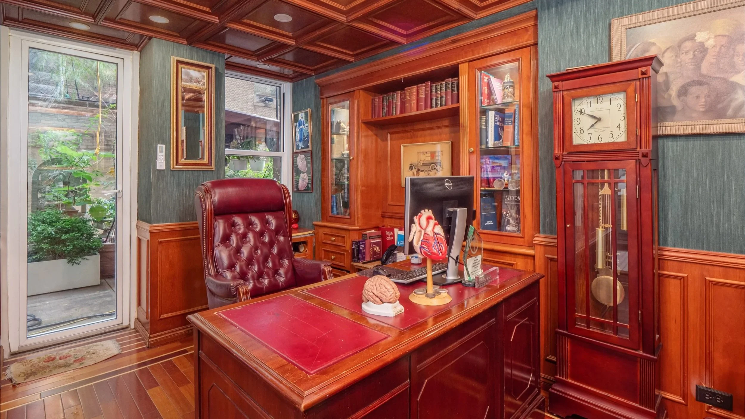 50 East 72nd Street, Suite 1B