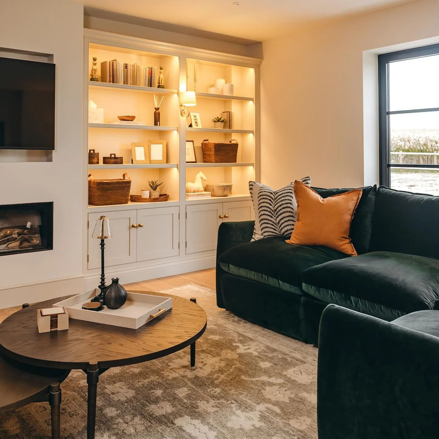 We are well and truly in the thick of our busiest time of year which means unfortunately, Instagram is getting slightly neglected! We&rsquo;ve got some amazing installations to complete before the end of the year and some truly exciting designs comin