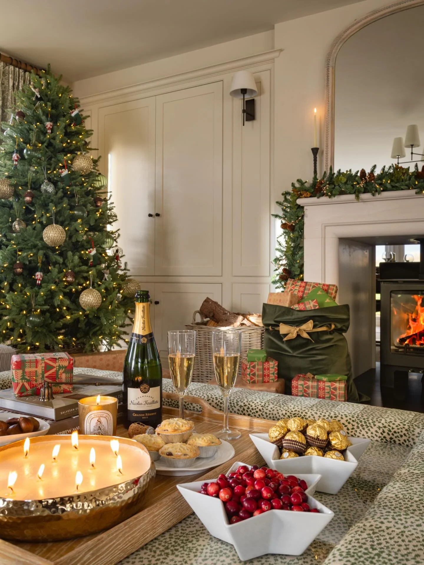 As we close the doors to the Hampton House studio for 2025 we reflect back on what a wonderful year it has been ✨ 

So many beautiful projects designed and installed for clients old and new. We head into 2026 full of excitement and gratitude for all 