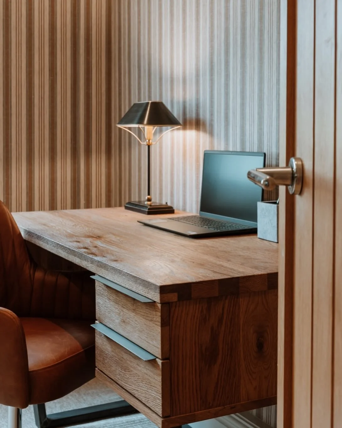 We are back after a wonderful festive break! It&rsquo;s been a sleepy and snowy start to January but we are ready to embrace the new year with many beautiful projects to begin designing 🍃 

#interiordesigners #cheshiredesigners #newyear #interiordec