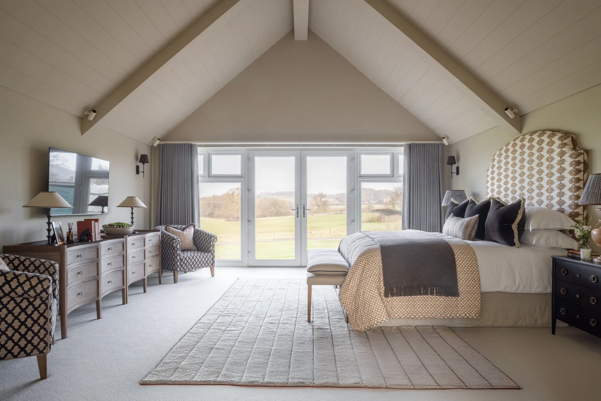 Master Bedroom 1 - Edgemere House.jpg