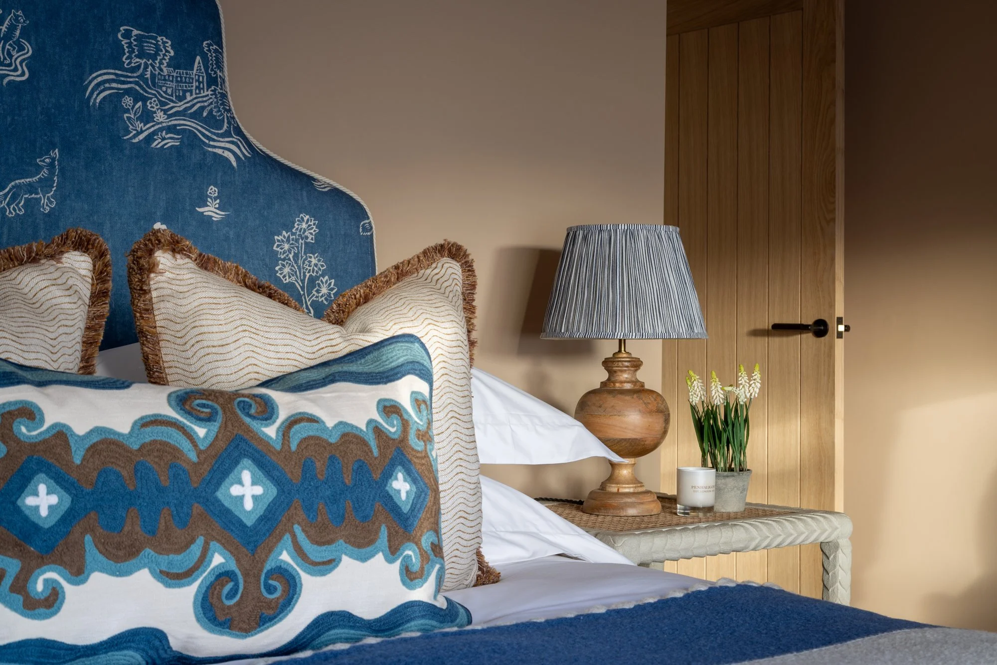 Guest Bedroom Upclose 2 - Edgemere House.jpg