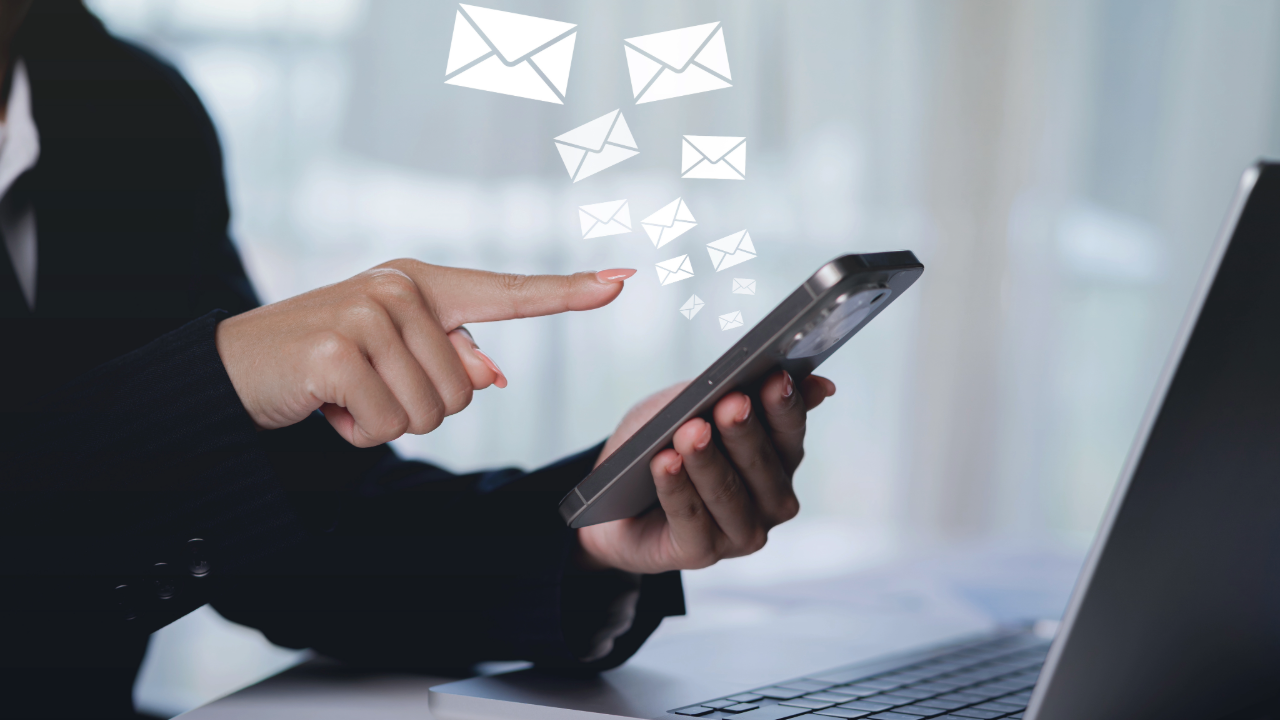 Why Managing Multiple Email Accounts in One App Wins