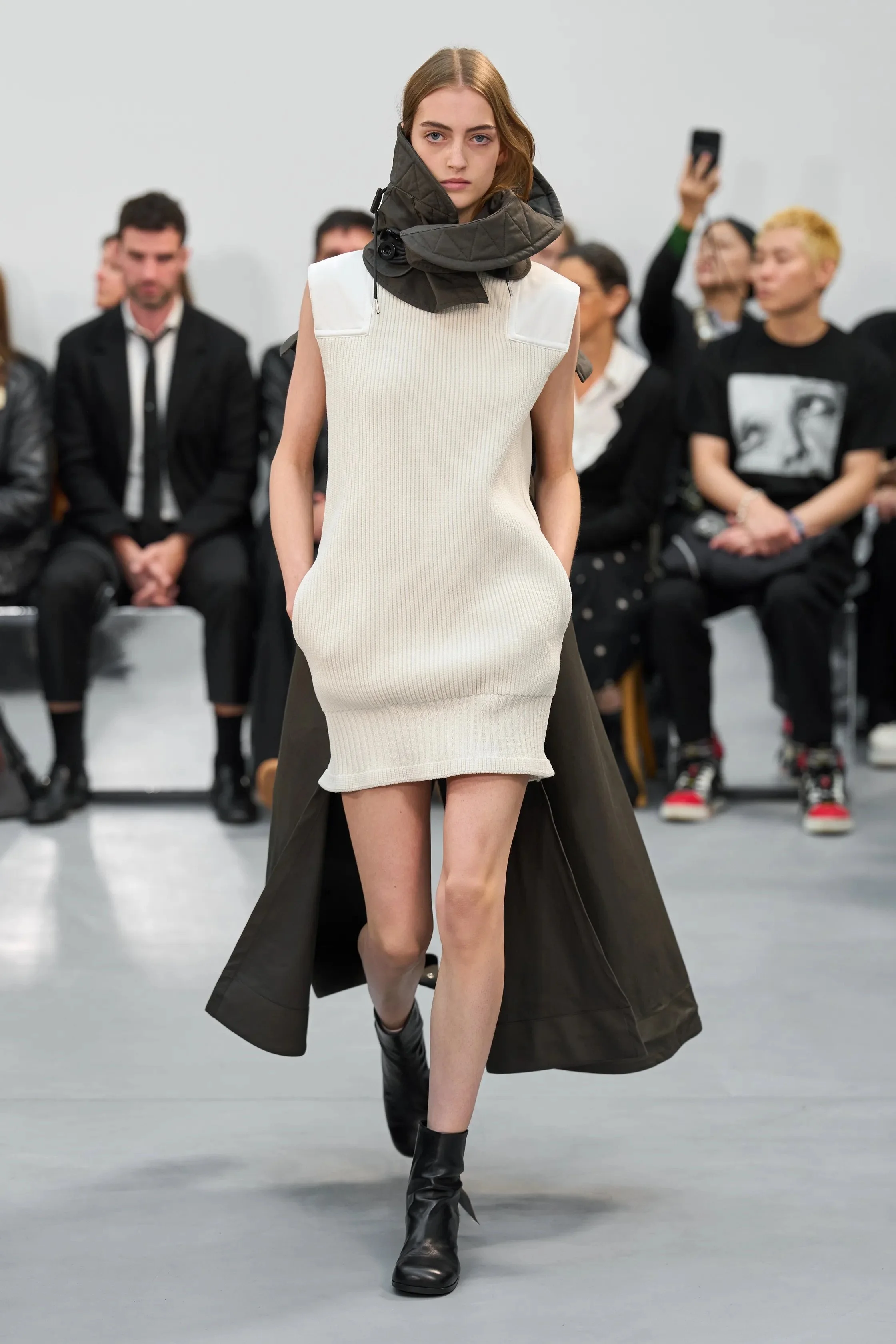 00023-sacai-spring-2026-ready-to-wear-credit-gorunway.jpeg