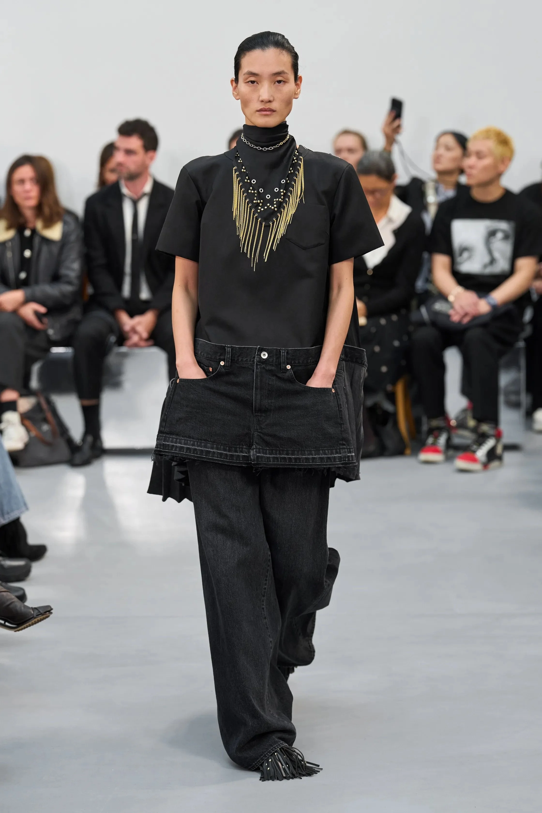00031-sacai-spring-2026-ready-to-wear-credit-gorunway.jpeg