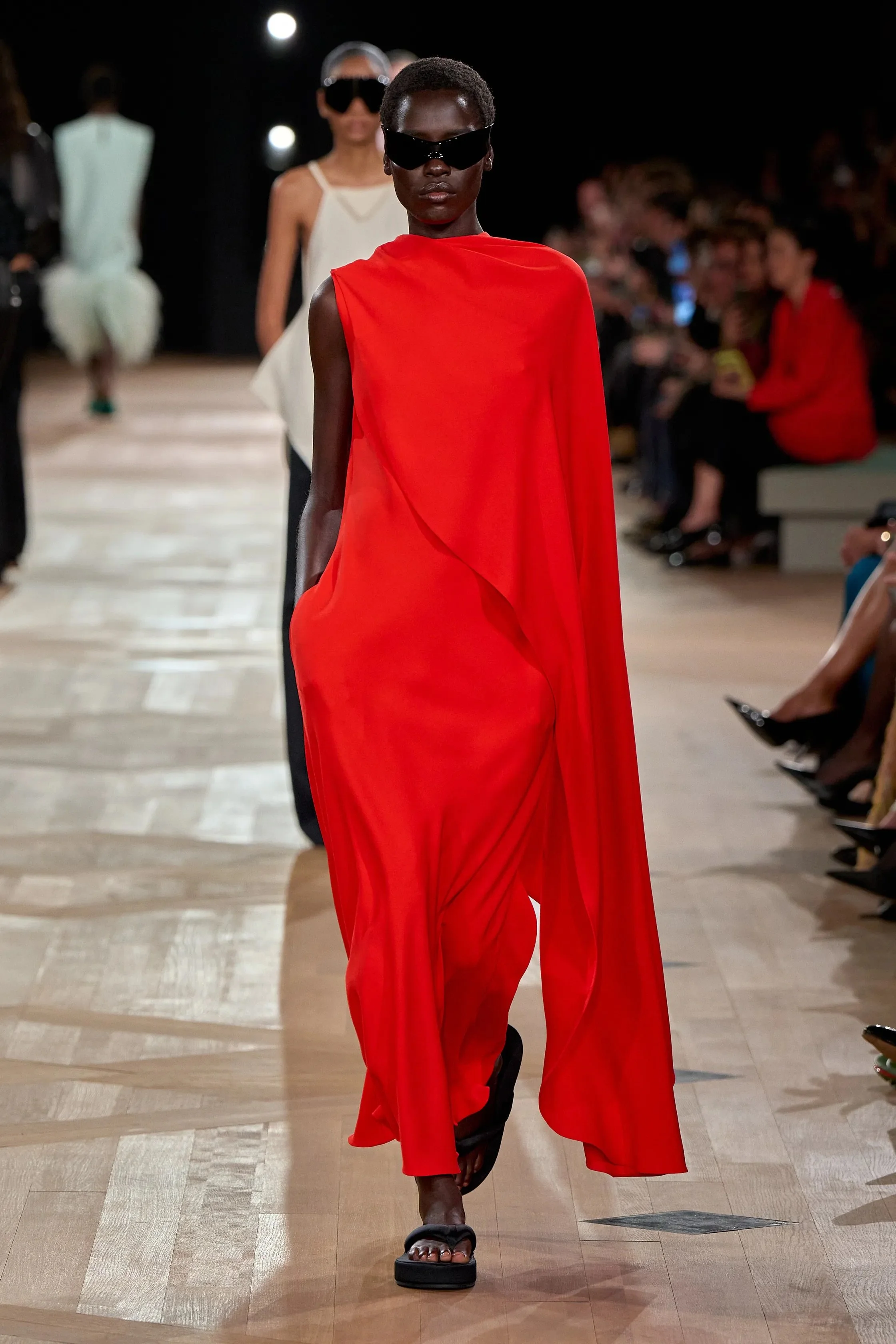 00017-balenciaga-spring-2026-ready-to-wear-credit-gorunway.jpeg