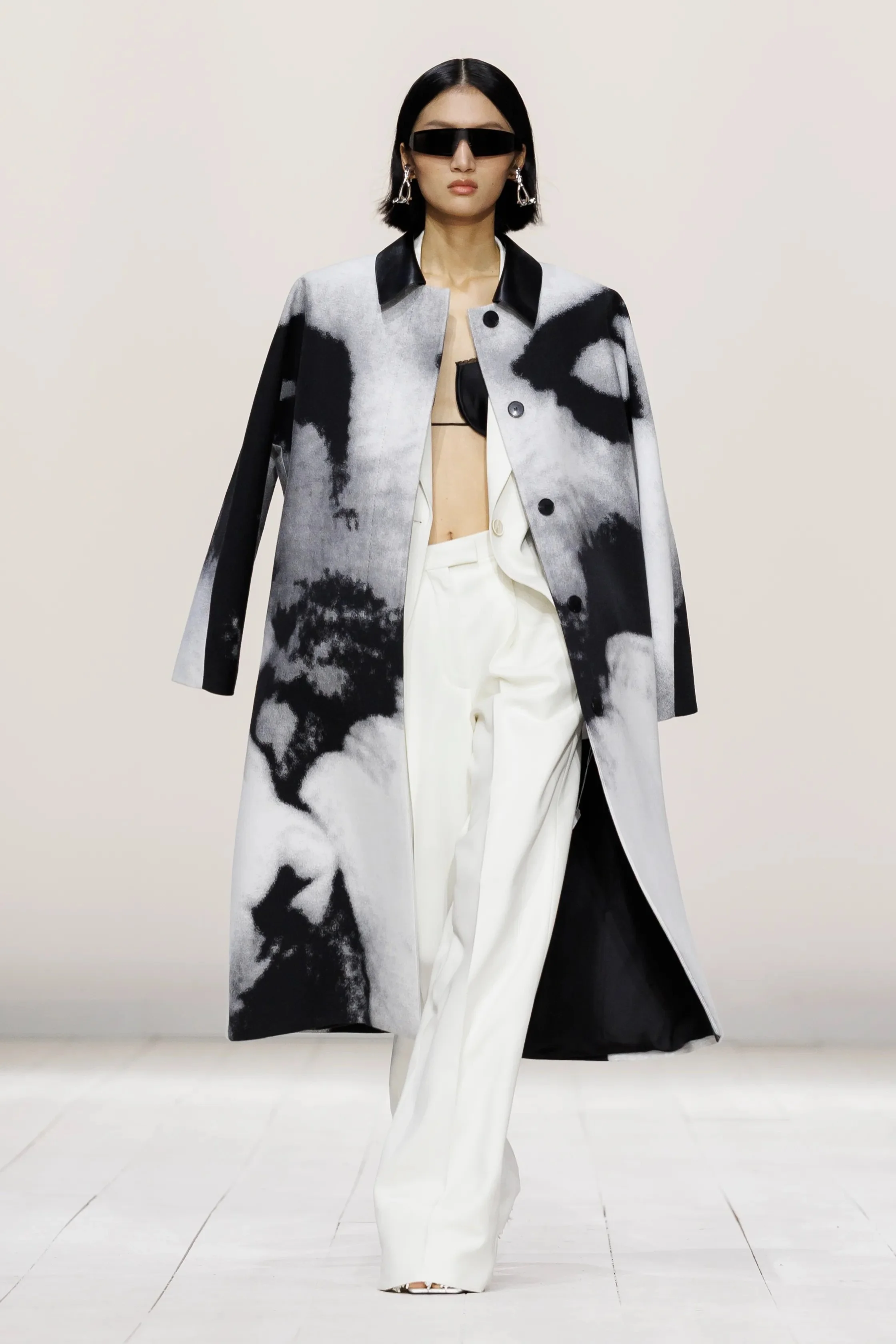 00022-givenchy-spring-2026-ready-to-wear-credit-brand.jpeg
