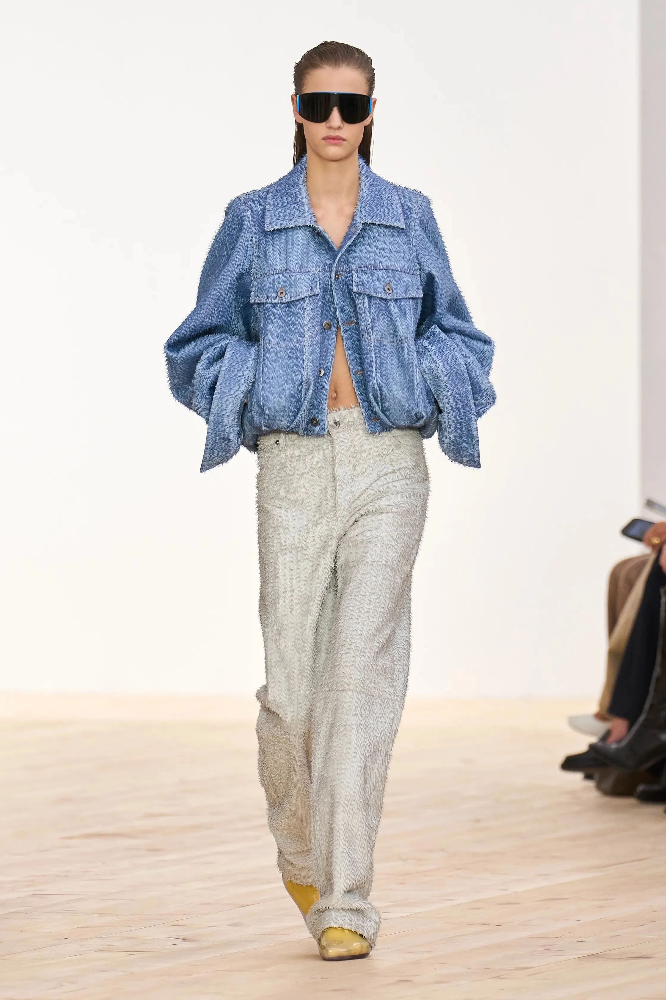 00029-loewe-spring-2026-ready-to-wear-credit-gorunway.jpeg