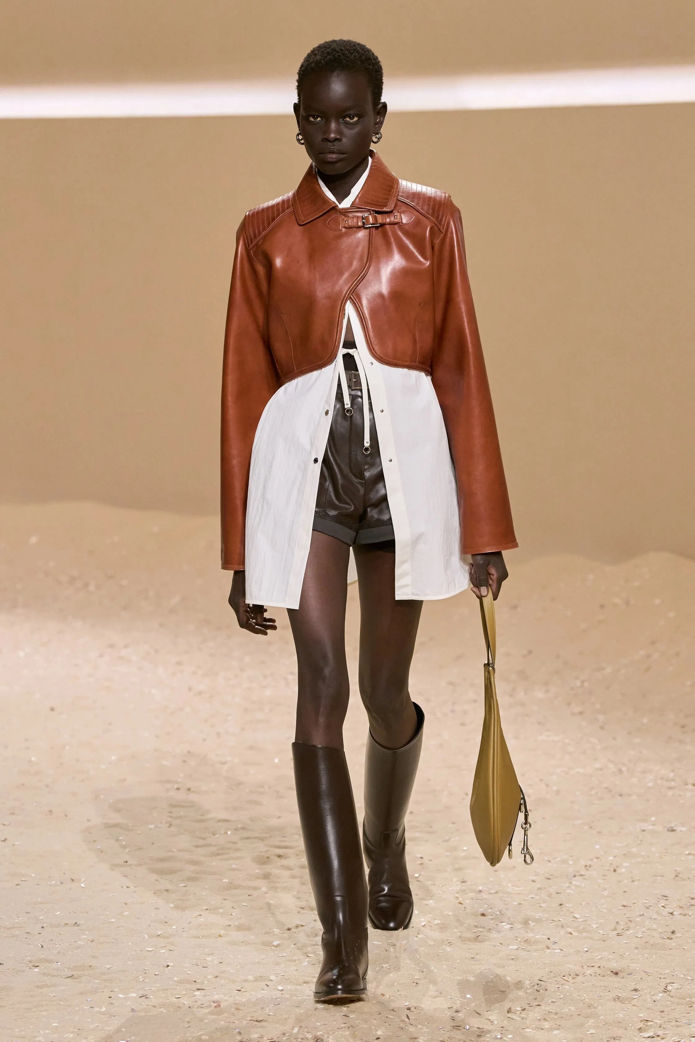 00030-hermes-spring-2026-ready-to-wear-credit-gorunway.jpeg