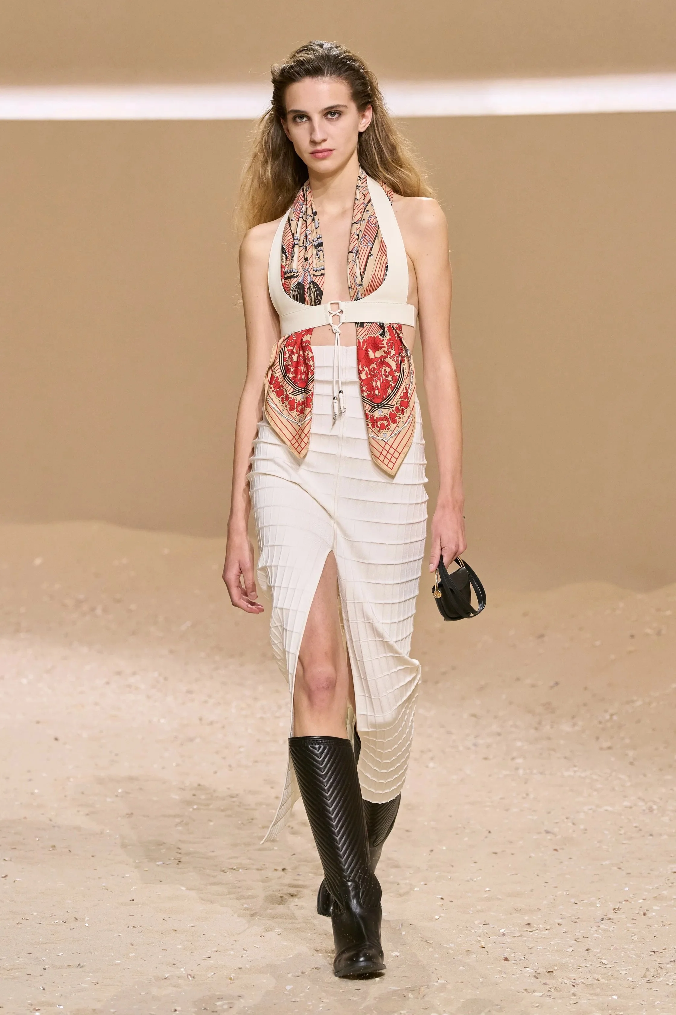 00036-hermes-spring-2026-ready-to-wear-credit-gorunway.jpeg