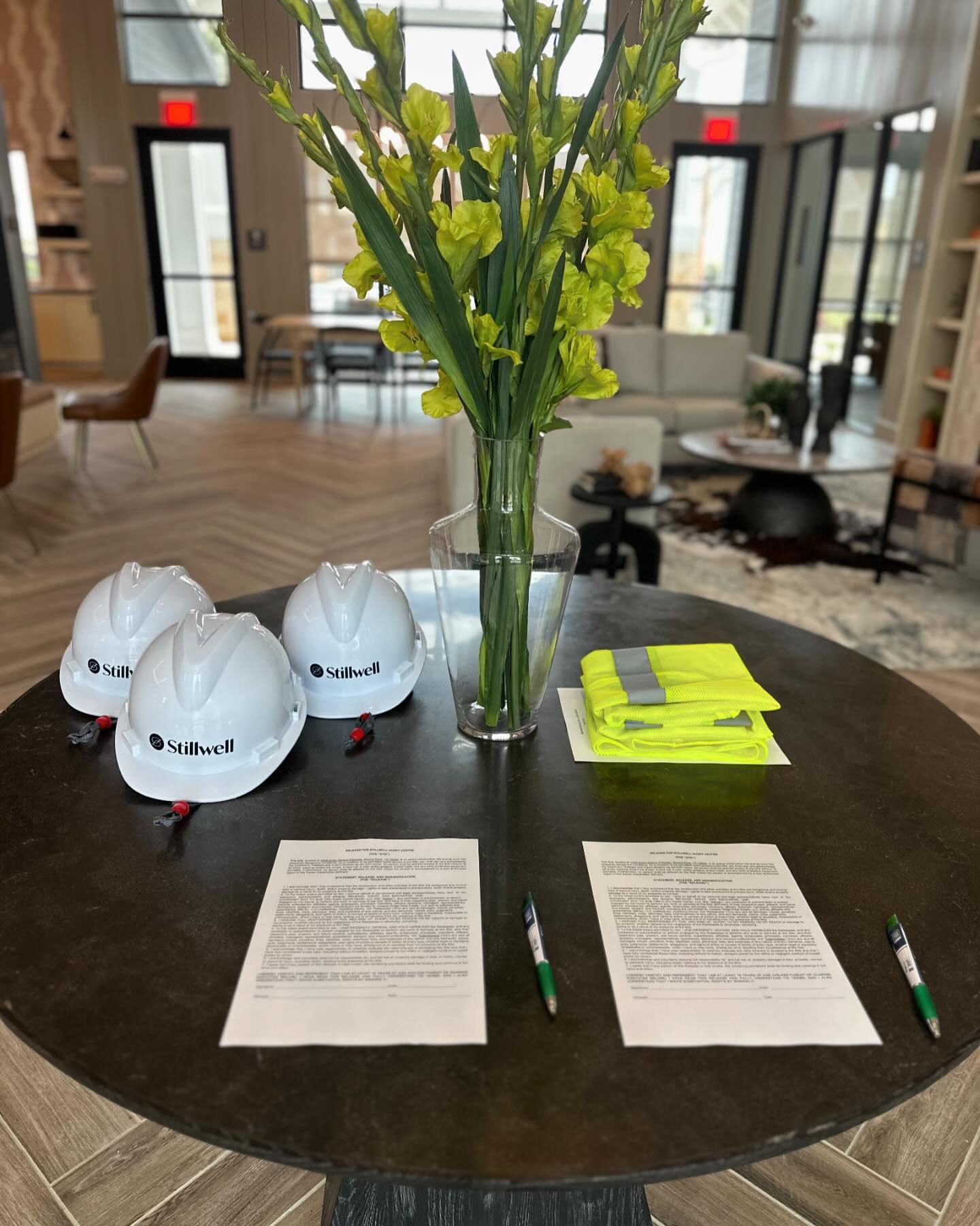 Hard Hat tours are back this week starting on Thursday! 👷Call, DM, or text soon so we can get your appointment booked soon before they fill up! 😁 #coastalridge #realestate #rrtx #newhomes #forrent #luxury #upscale #lovewhereyoulive #stillwell #texa