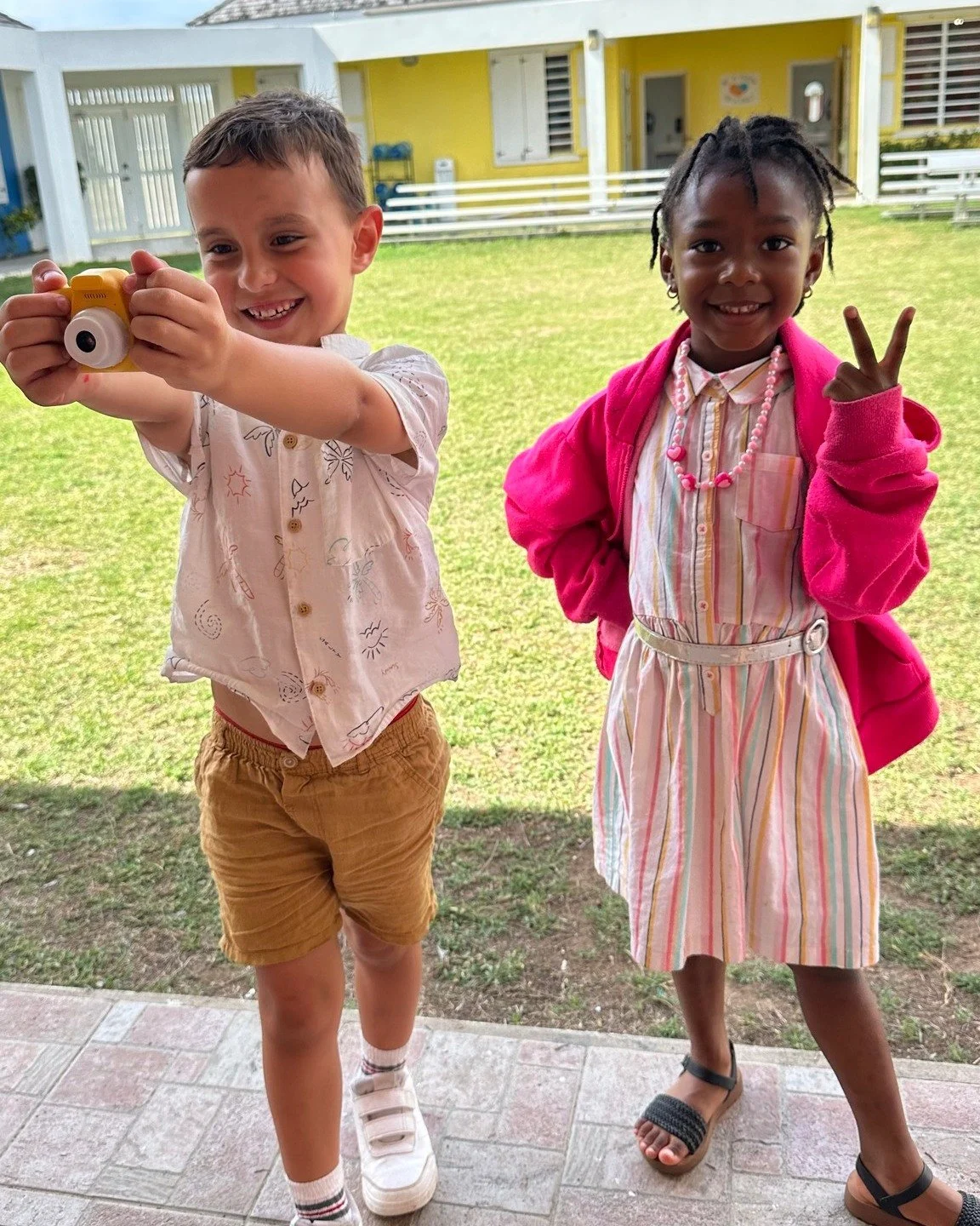 "Dress Like a Tourist Day" 
Snapshots for Spirit Week! Swipe through and see what some of our Omololu International School students wore.