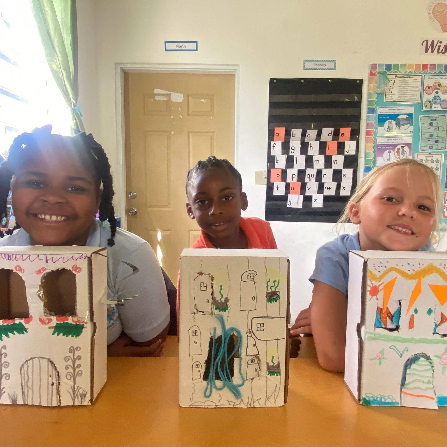 The Grade 2 Omololu International School squad had fun learning about architecture and design in their creative arts class!