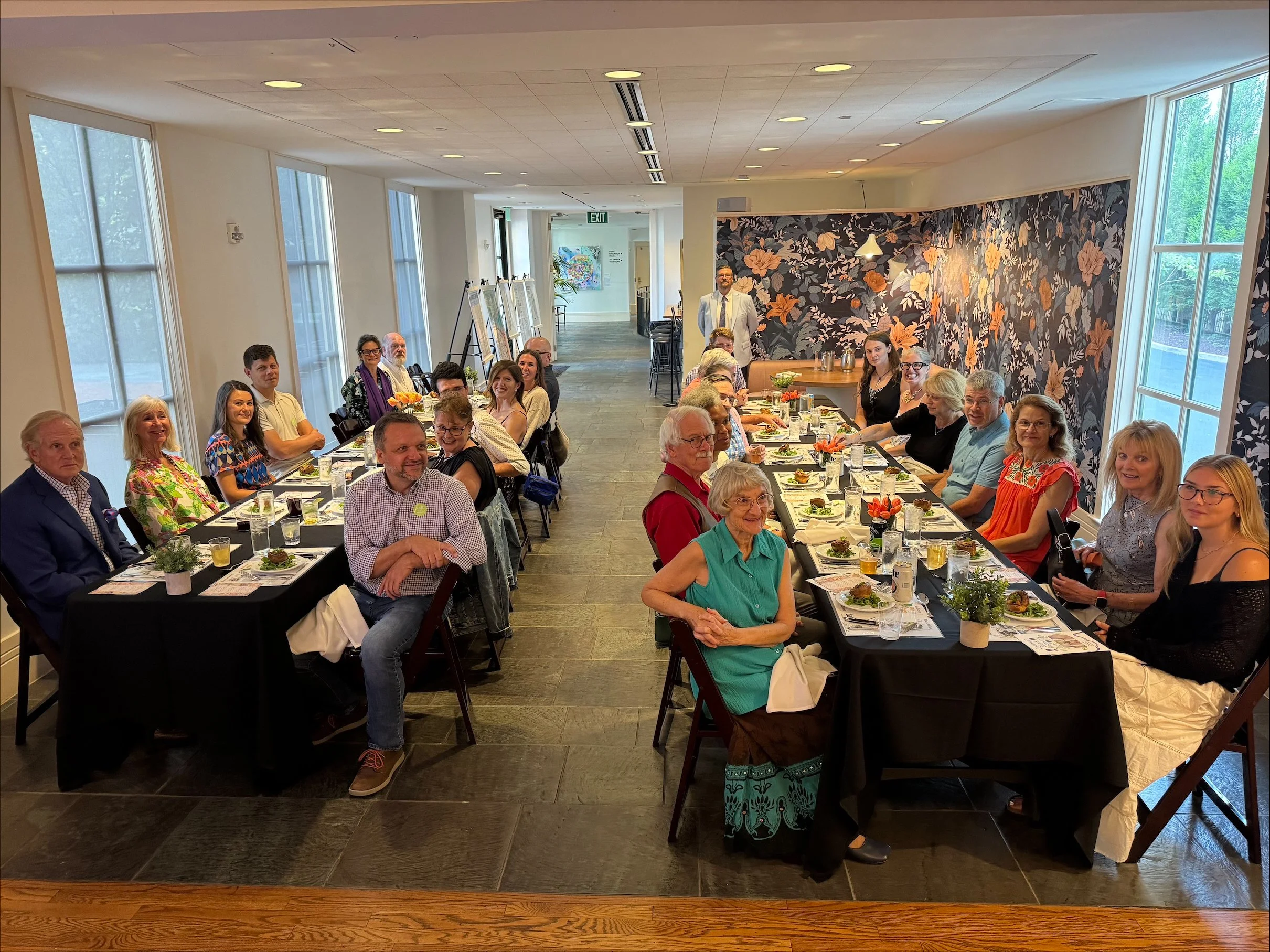 Image of attendees at a dinner at the Taft Museum
