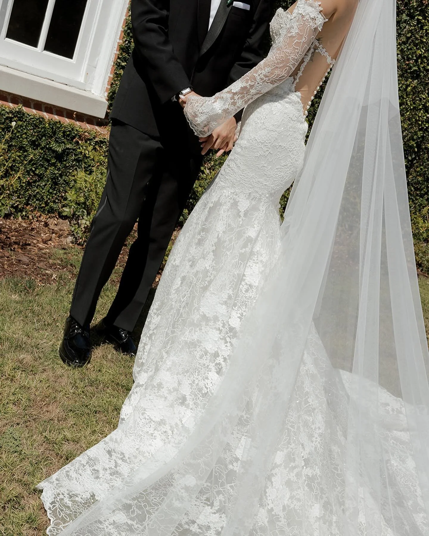 Give me that &ldquo;we just got married&rdquo; energy ^^  Lydia &amp; Daniel&rsquo;s day was seriously such a dream: dream couple, dream property, dream team. I just adore them so much and so happy to be a part of their big day! 
Venue: @sherwoodcoun