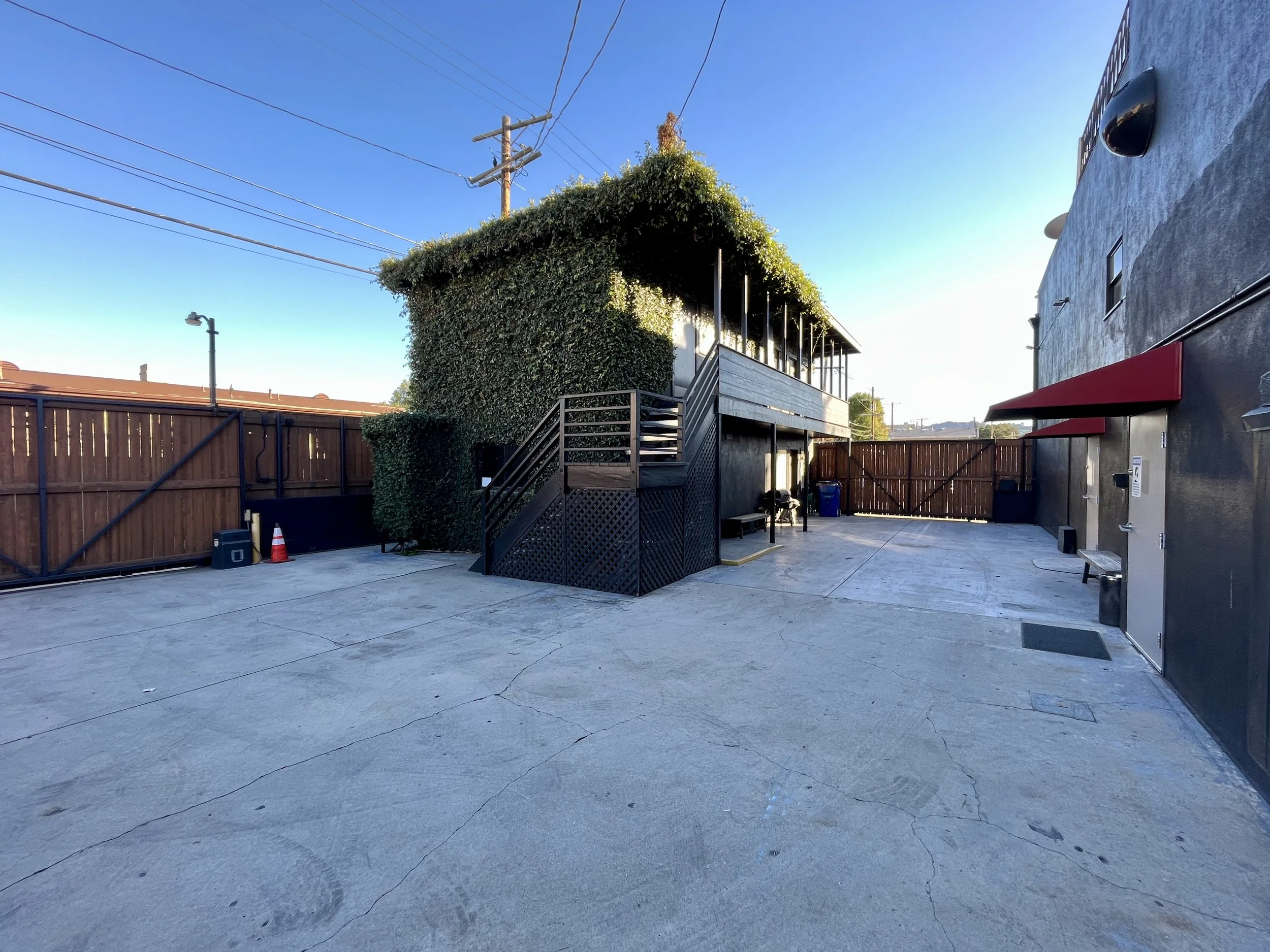 Track Record Recording Studios North Hollywood — Paramount Recording ...