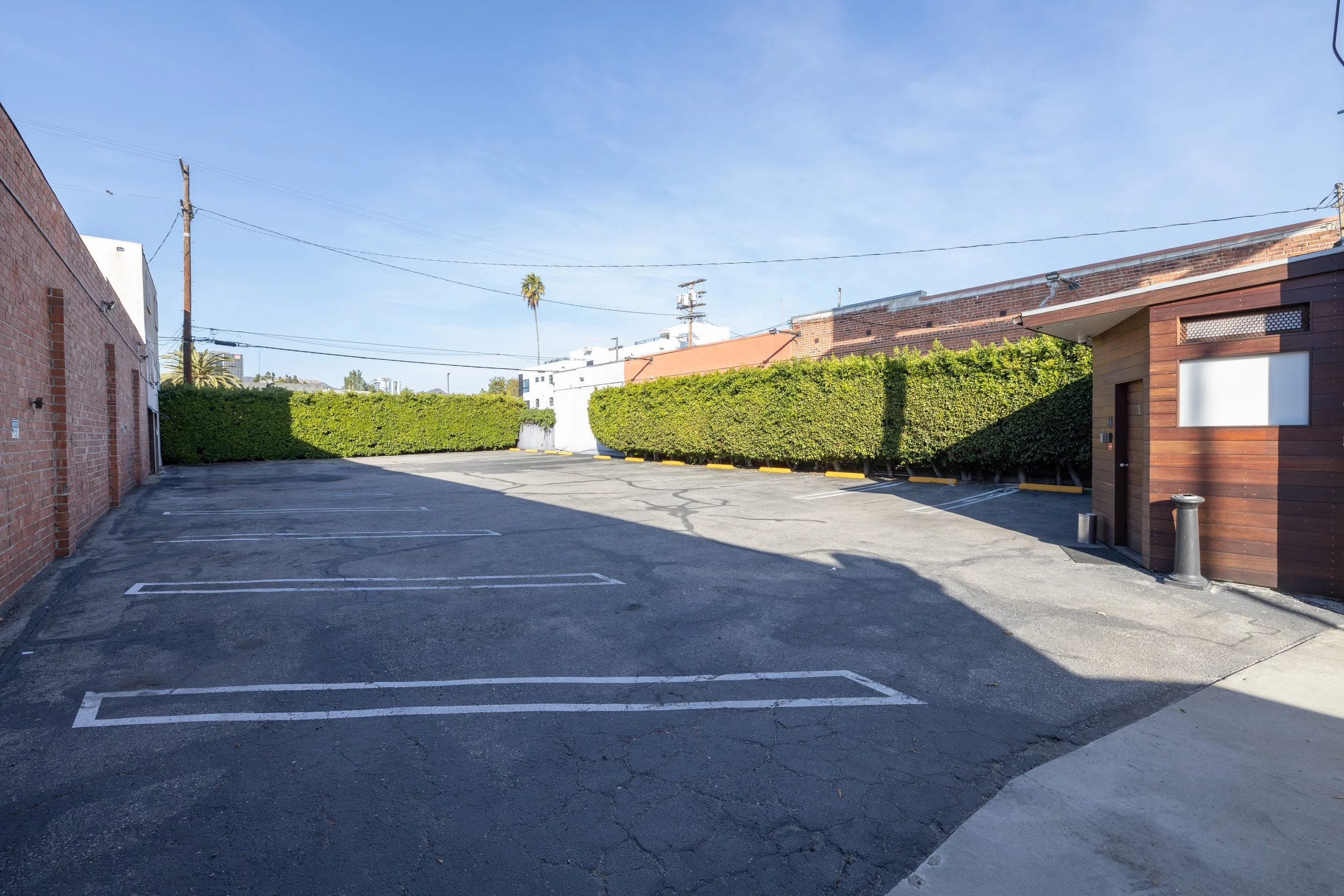 paramount-recording-studio-Parking-Lot-1.jpg